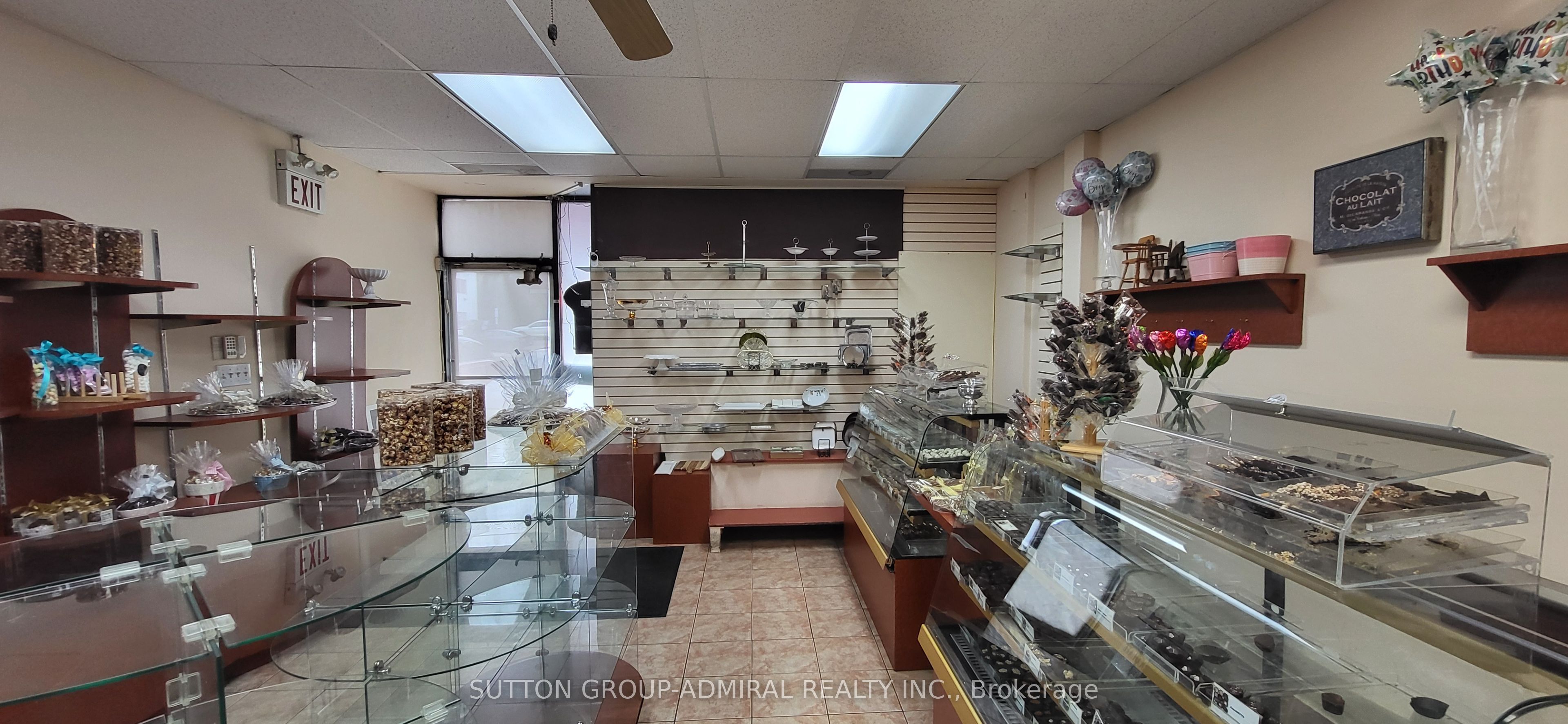 2839 Bathurst Street Property Photo 5