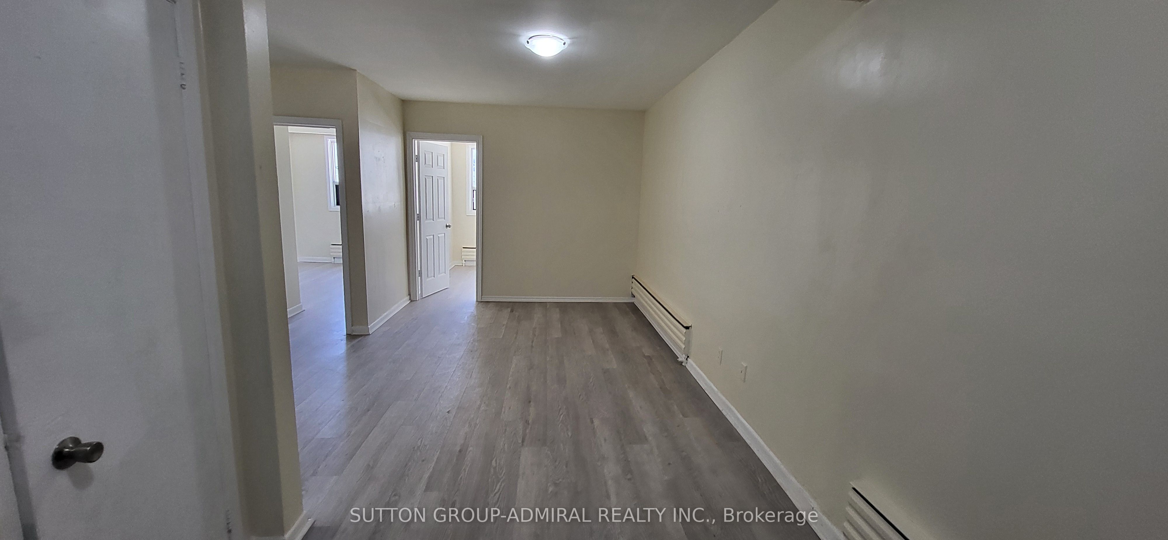 2839 Bathurst Street Property Photo 14