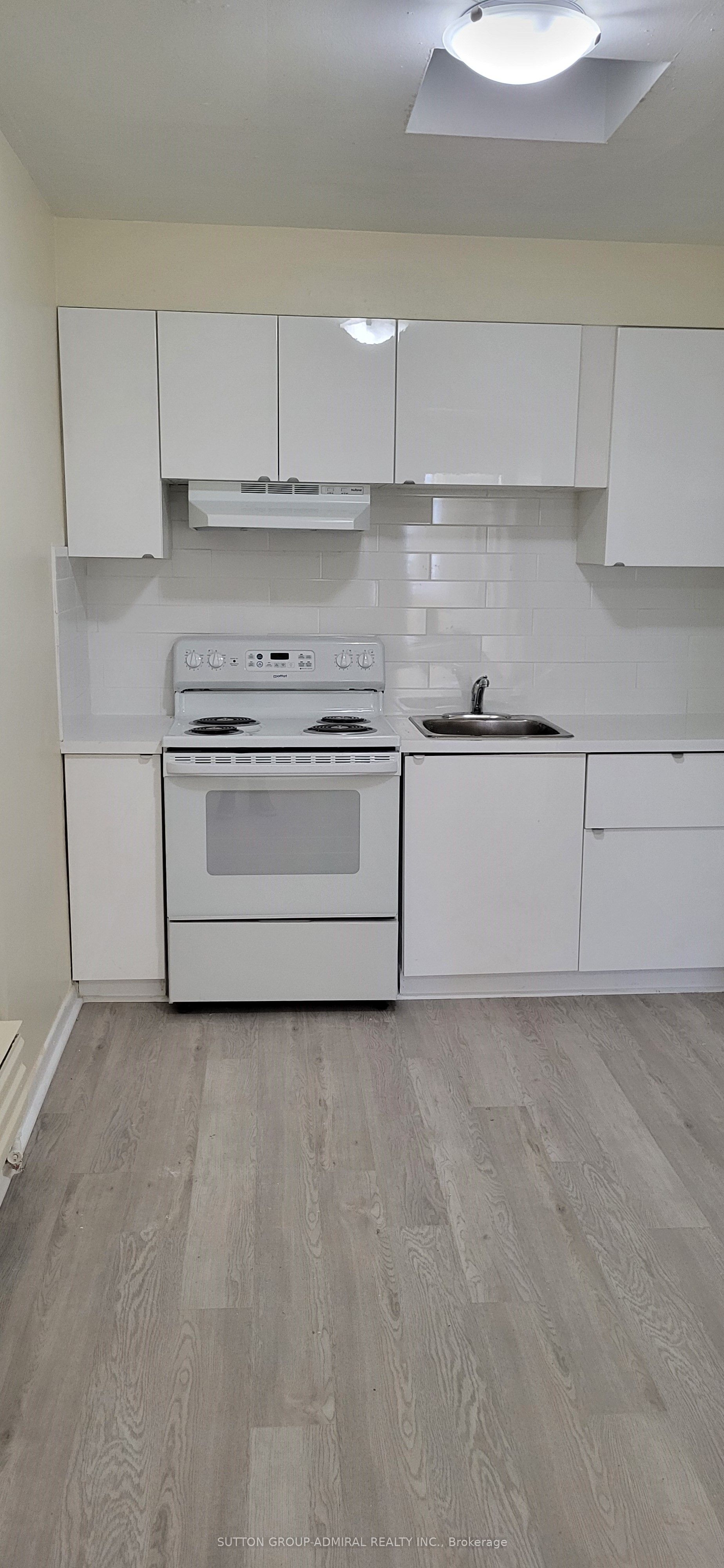 2839 Bathurst Street Property Photo 18