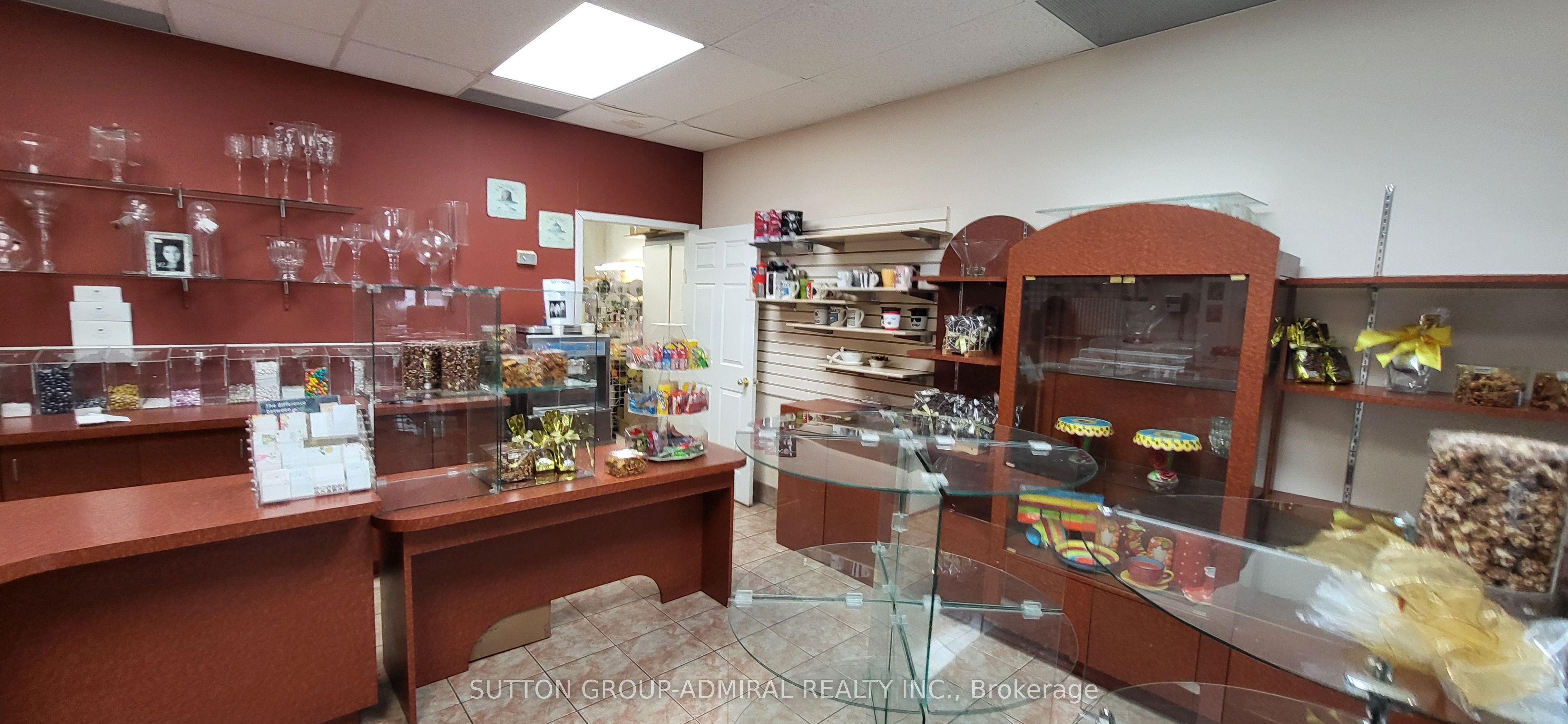 2839 Bathurst Street Property Photo 2