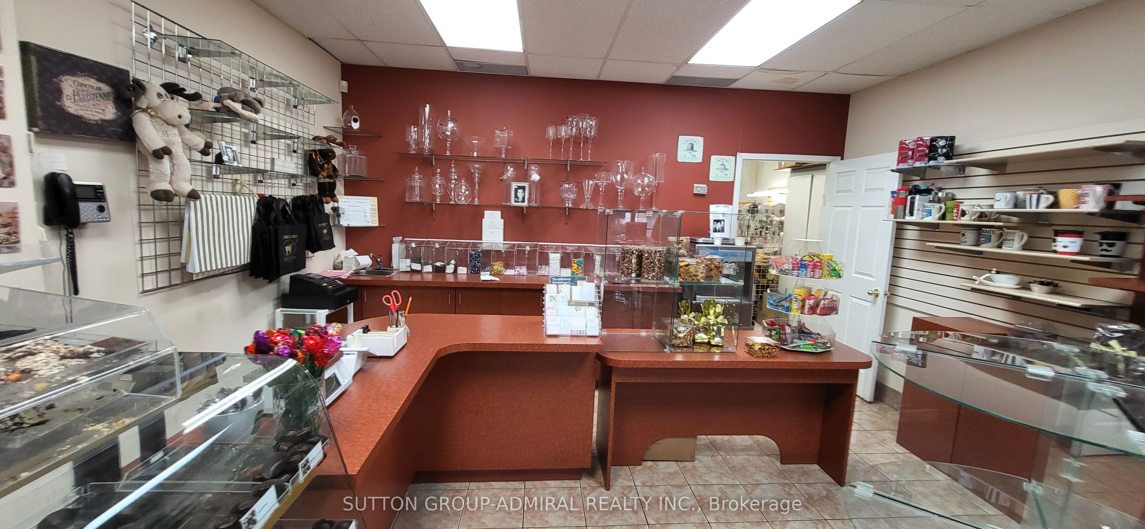 2839 Bathurst Street Property Photo 3