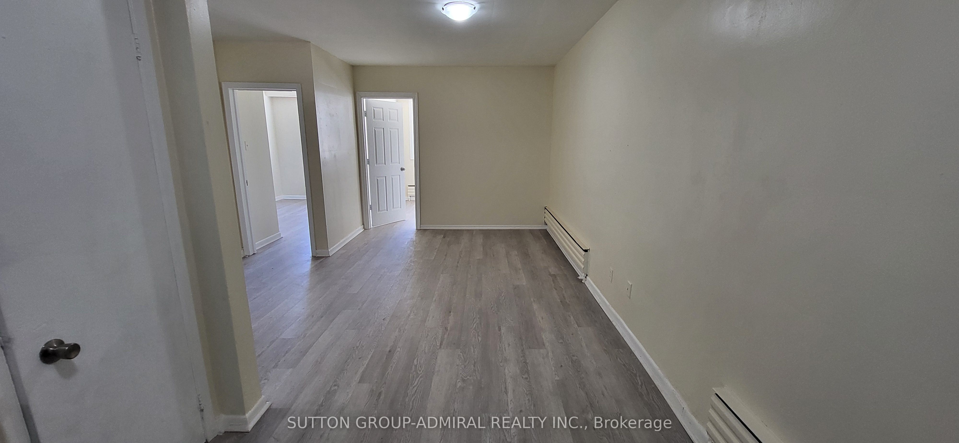 2839 Bathurst Street Property Photo 26