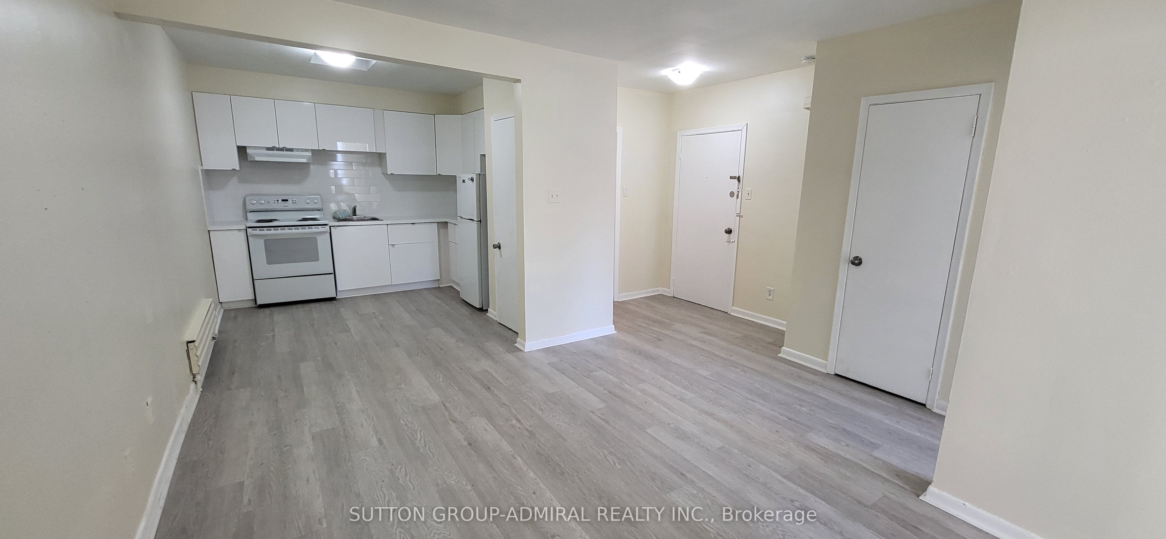 2839 Bathurst Street Property Photo 30