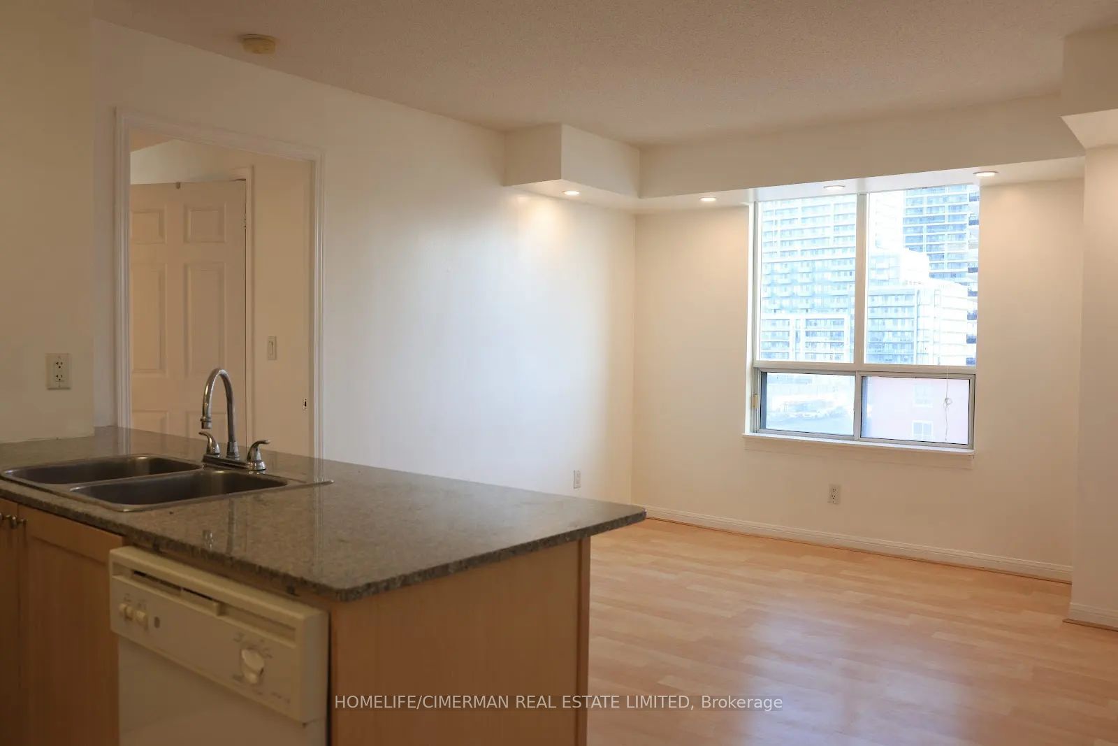 #601 - 5940 Yonge Street Property Photo