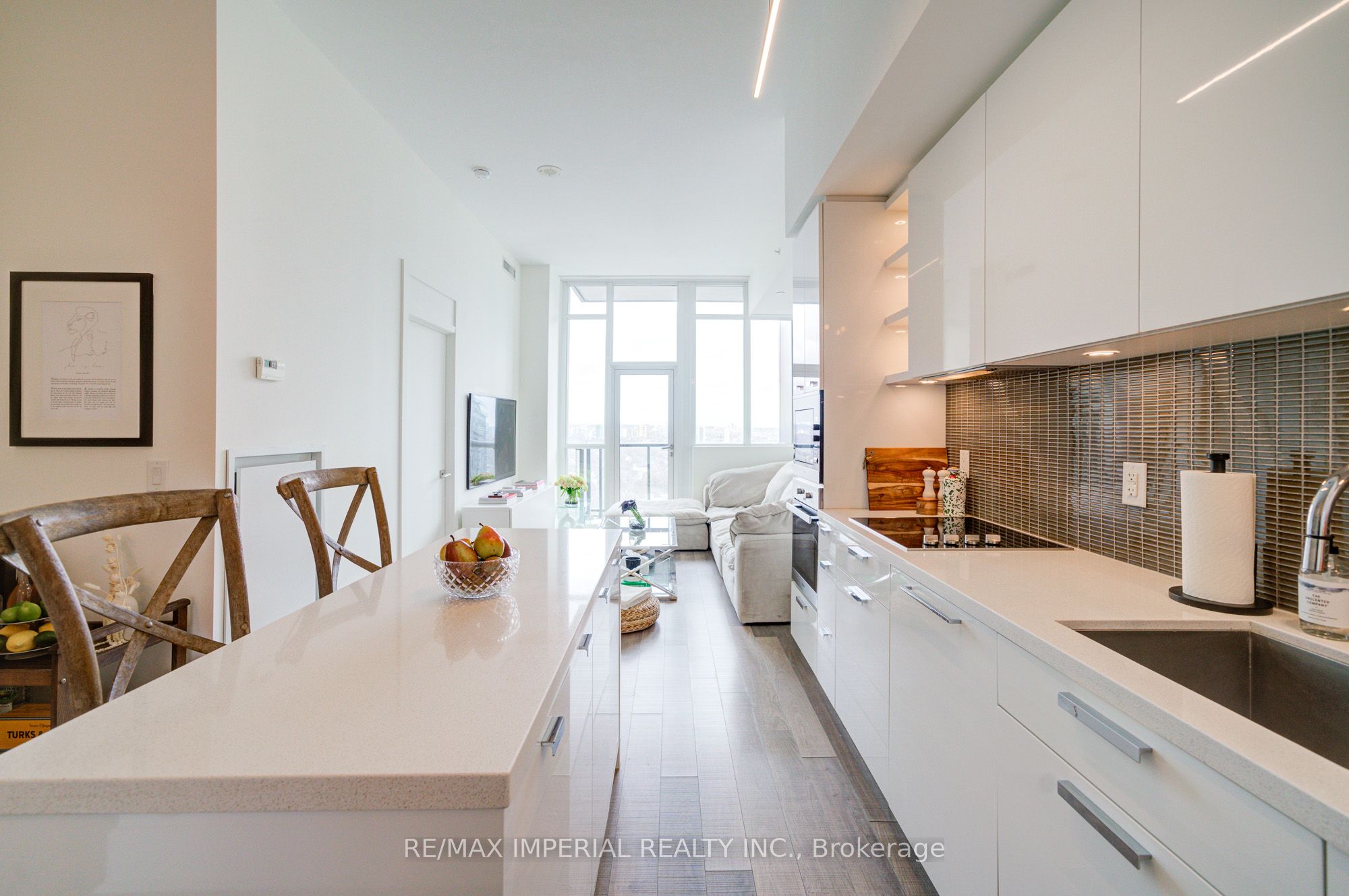 #2406 - 32 Davenport Road Property Photo 13