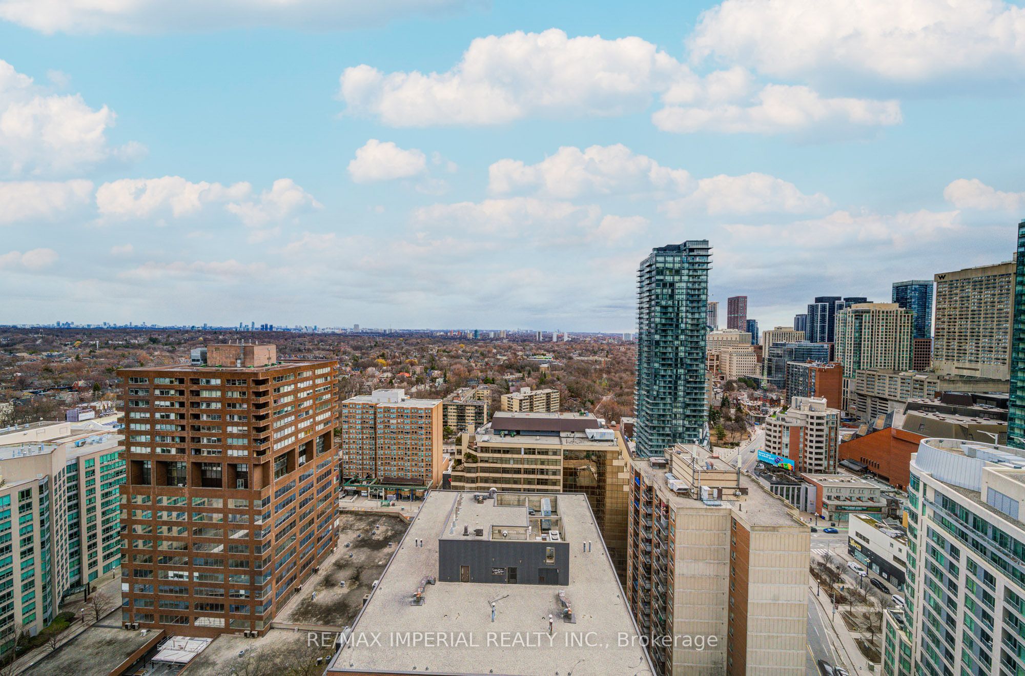 #2406 - 32 Davenport Road Property Photo 25
