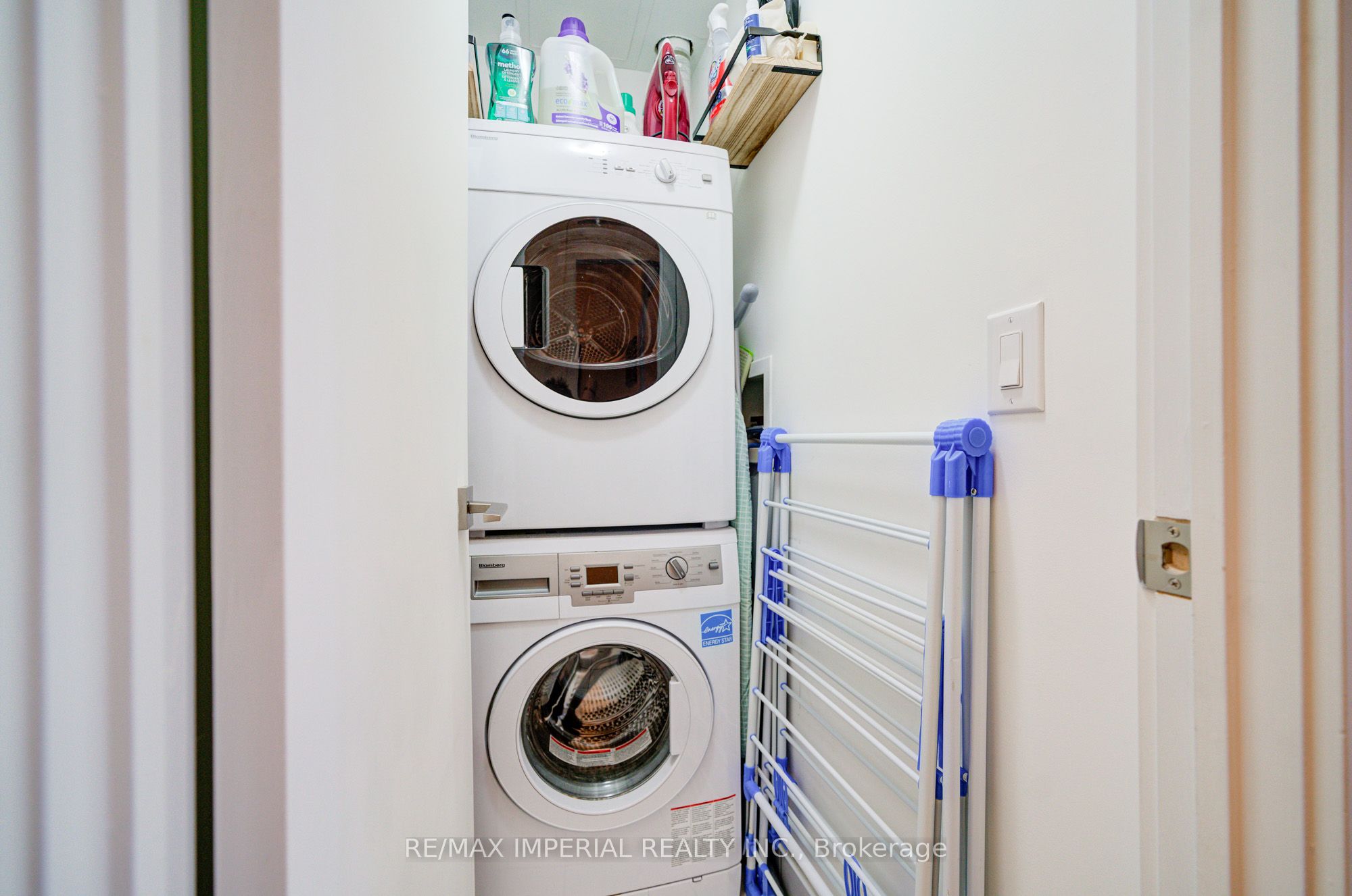 #2406 - 32 Davenport Road Property Photo 27