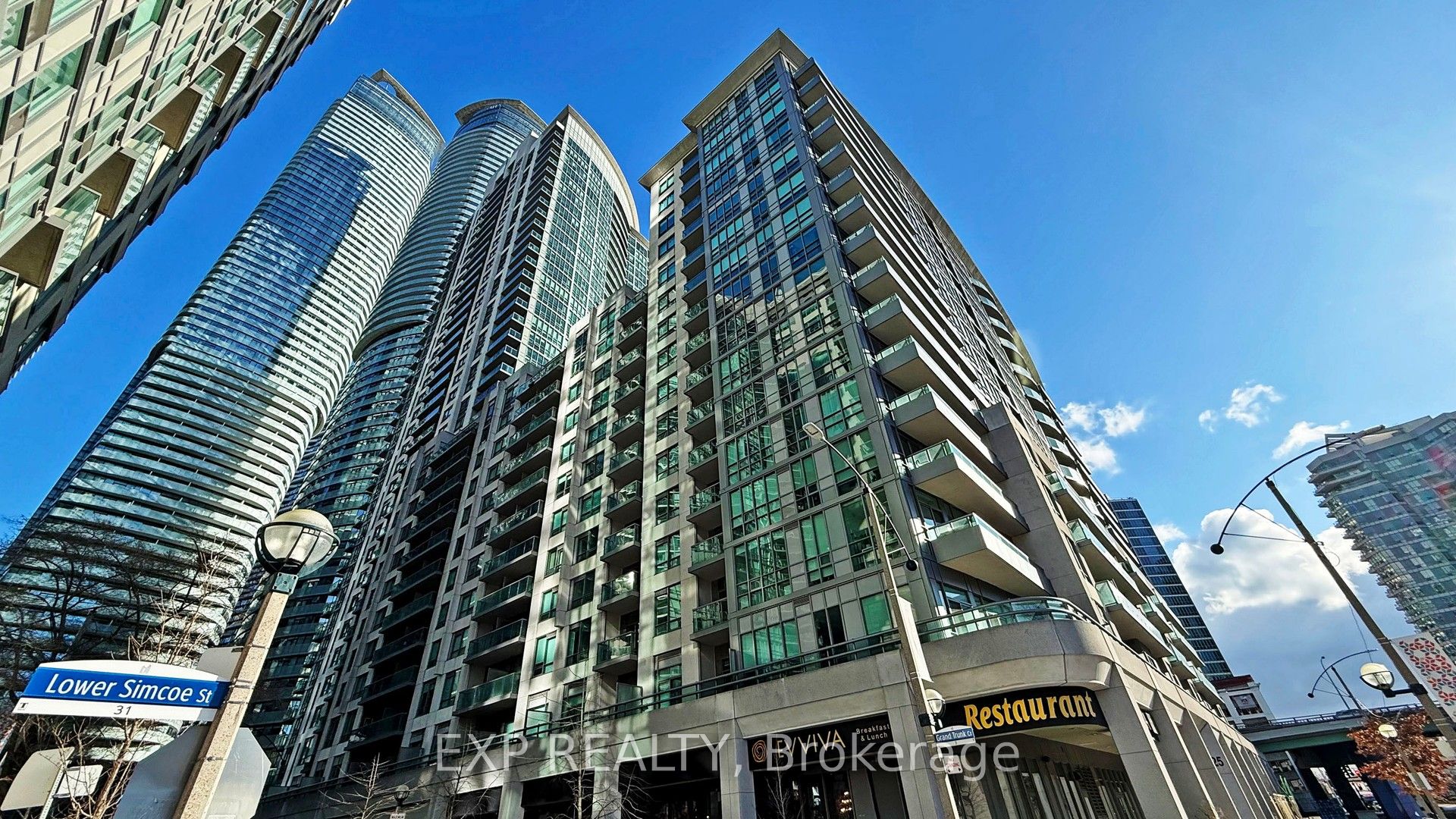 #1106 - 25 Lower Simcoe Street Property Photo 1