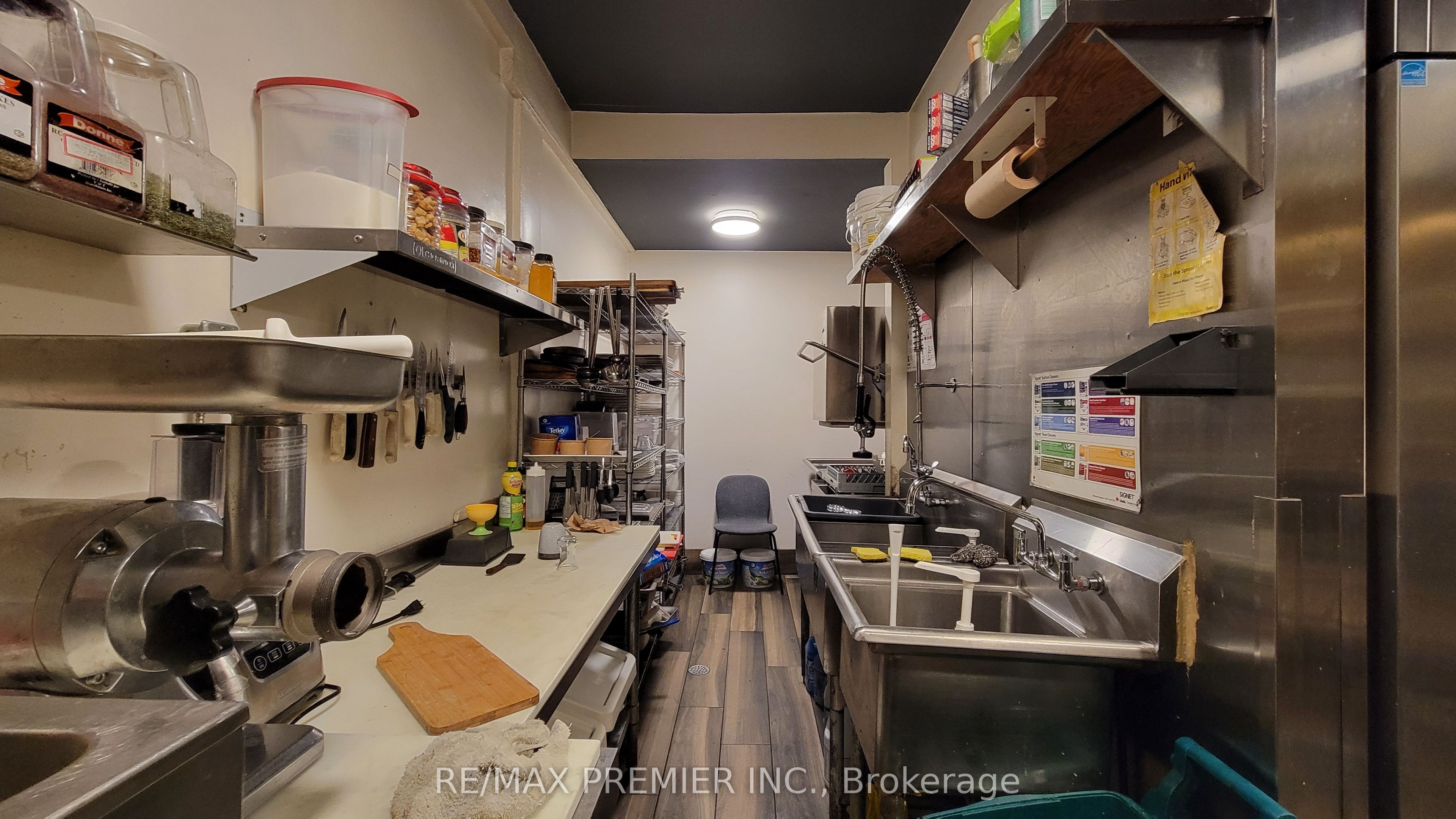 3443 Yonge Street Property Photo 19