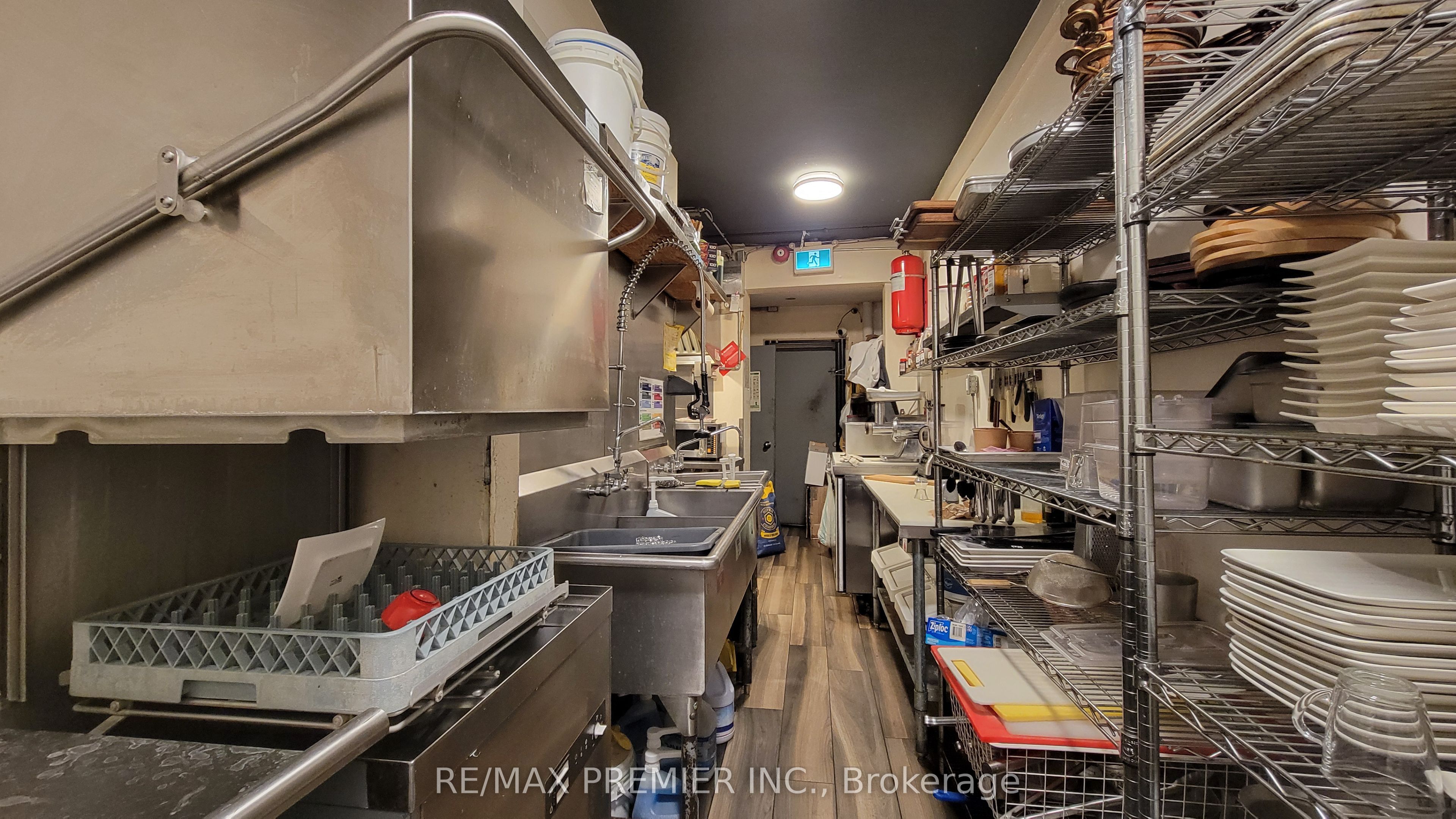 3443 Yonge Street Property Photo 20