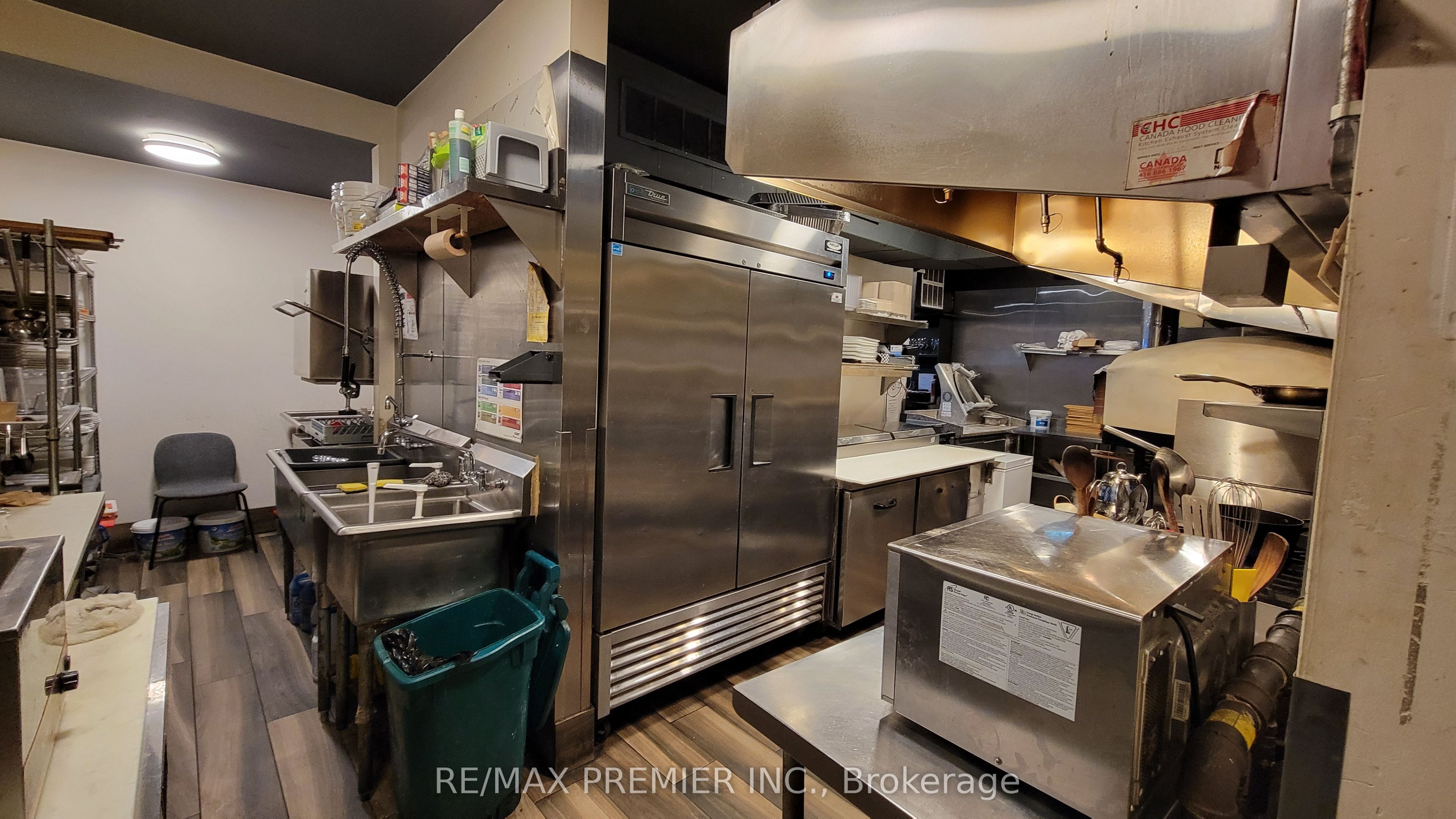 3443 Yonge Street Property Photo 21