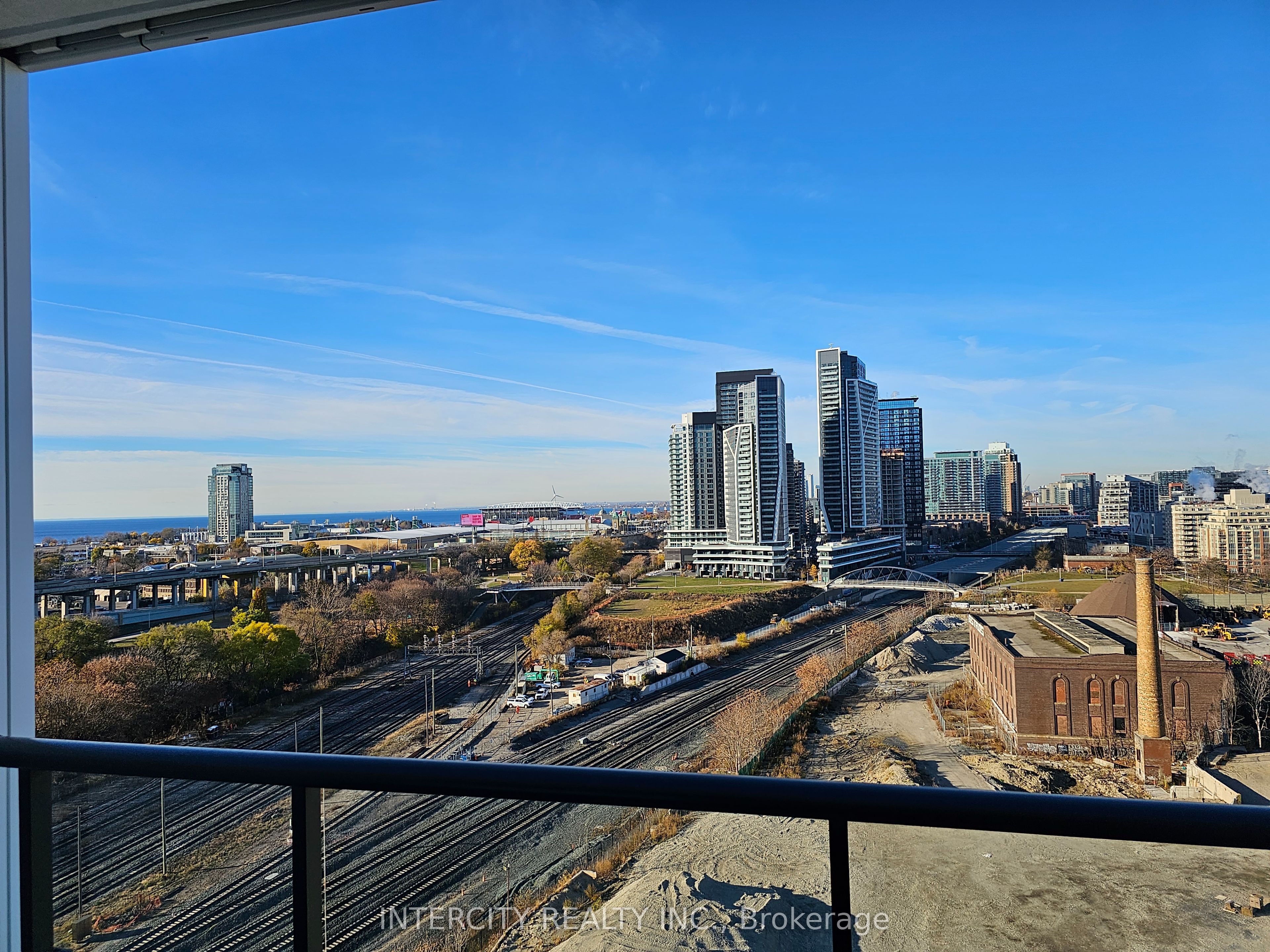 #1405 - 9 Tecumseth Street Property Photo