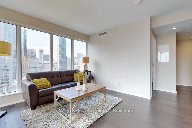 #1205 - 68 Shuter Street Property Photo 4