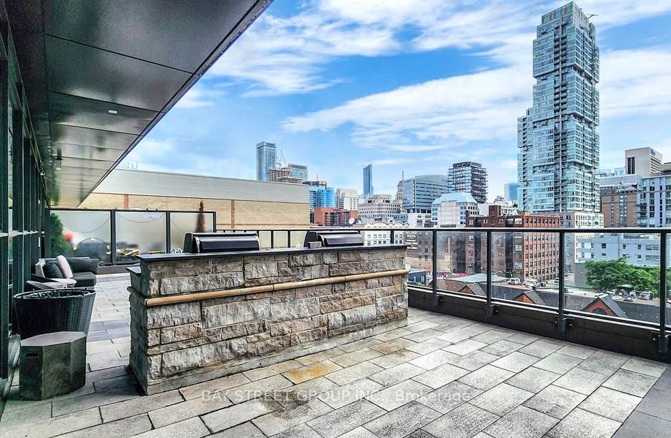 #3112 - 290 Adelaide Street Property Photo 13