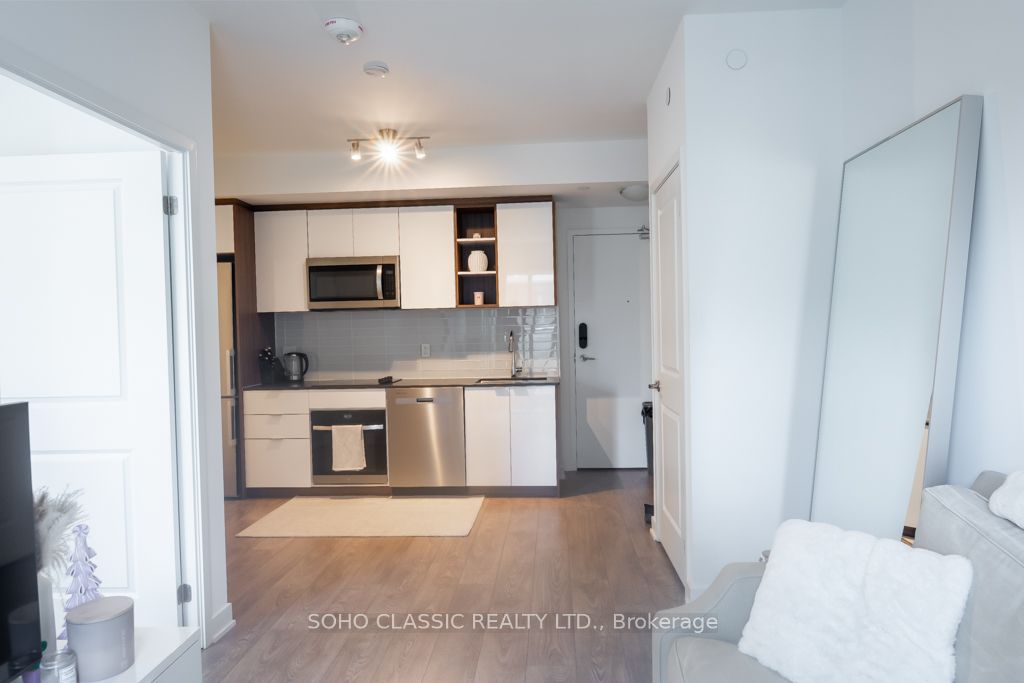 543 Richmond Street W 512 Property Photo 12