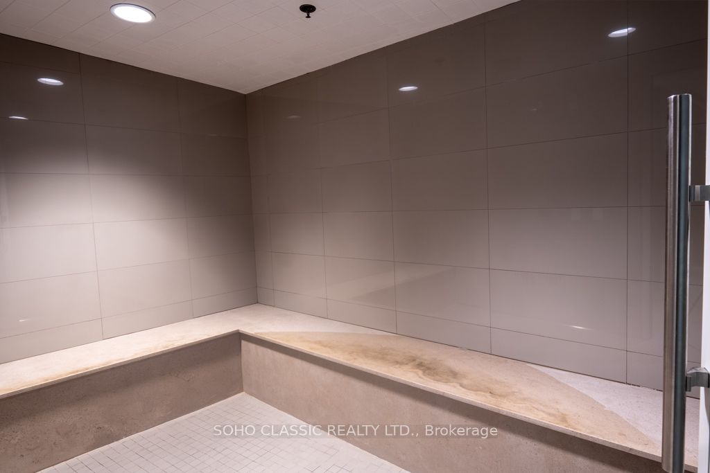 543 Richmond Street W 512 Property Photo 26