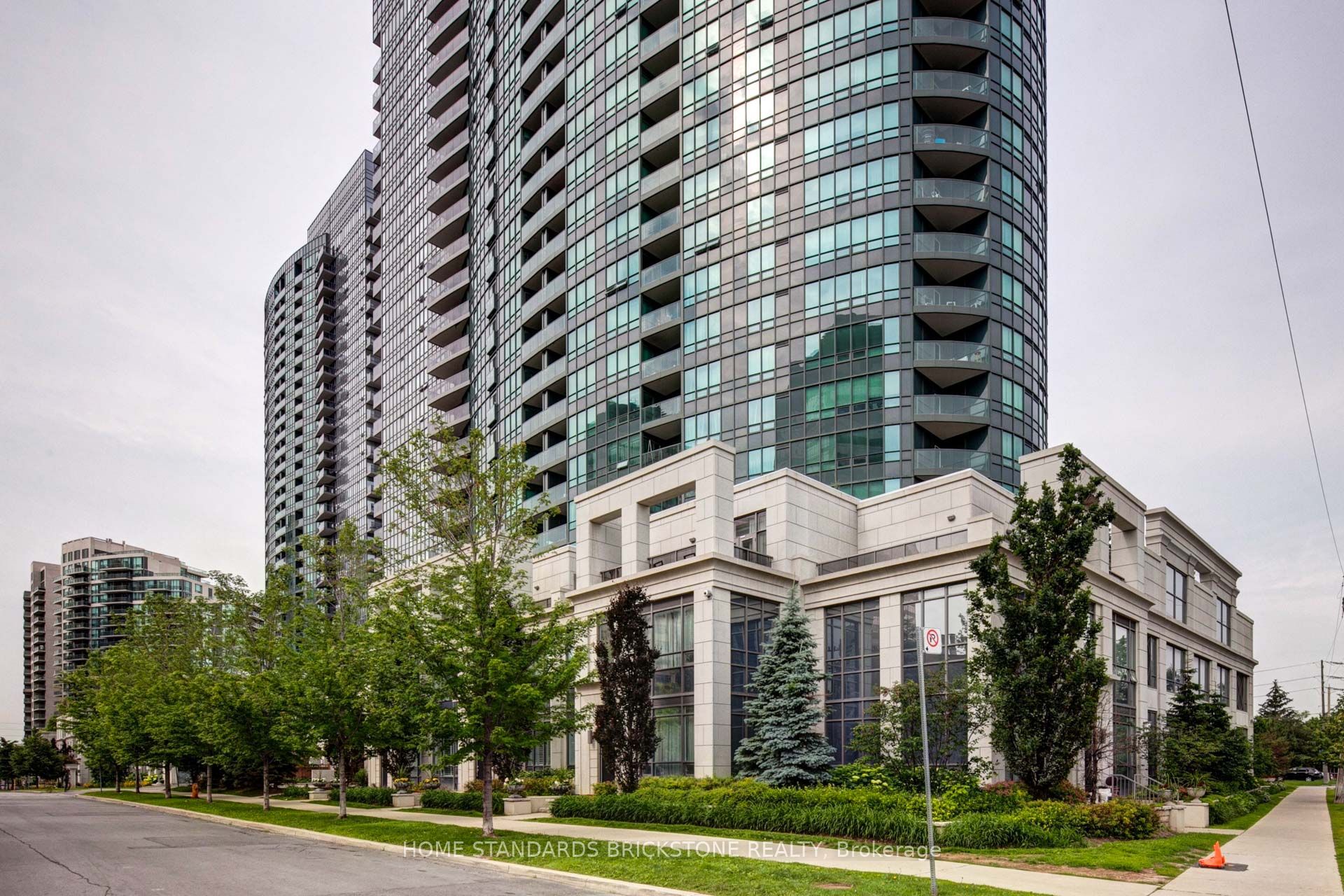 Toronto C07 Real Estate Listings Main Image