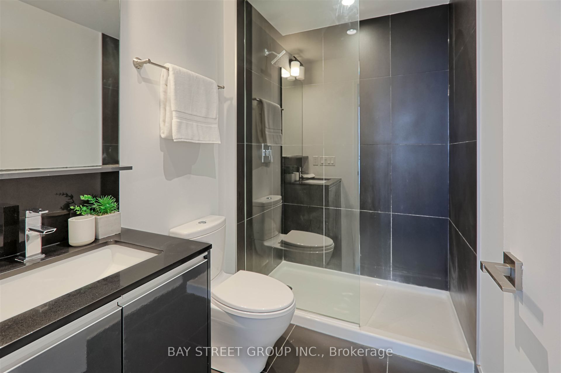 #218 - 20 Minowan Miikan Lane Property Photo 14