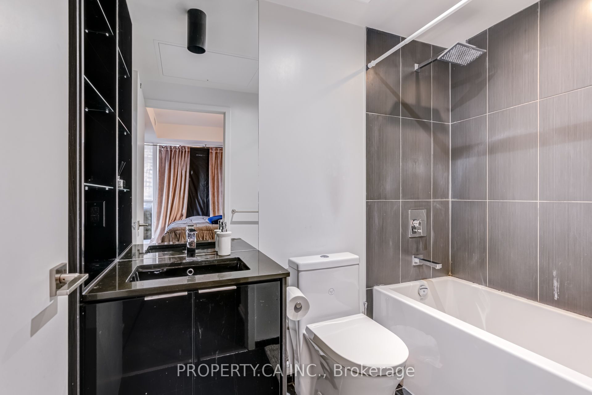 70 Temperance Street 1511 Property Photo 14