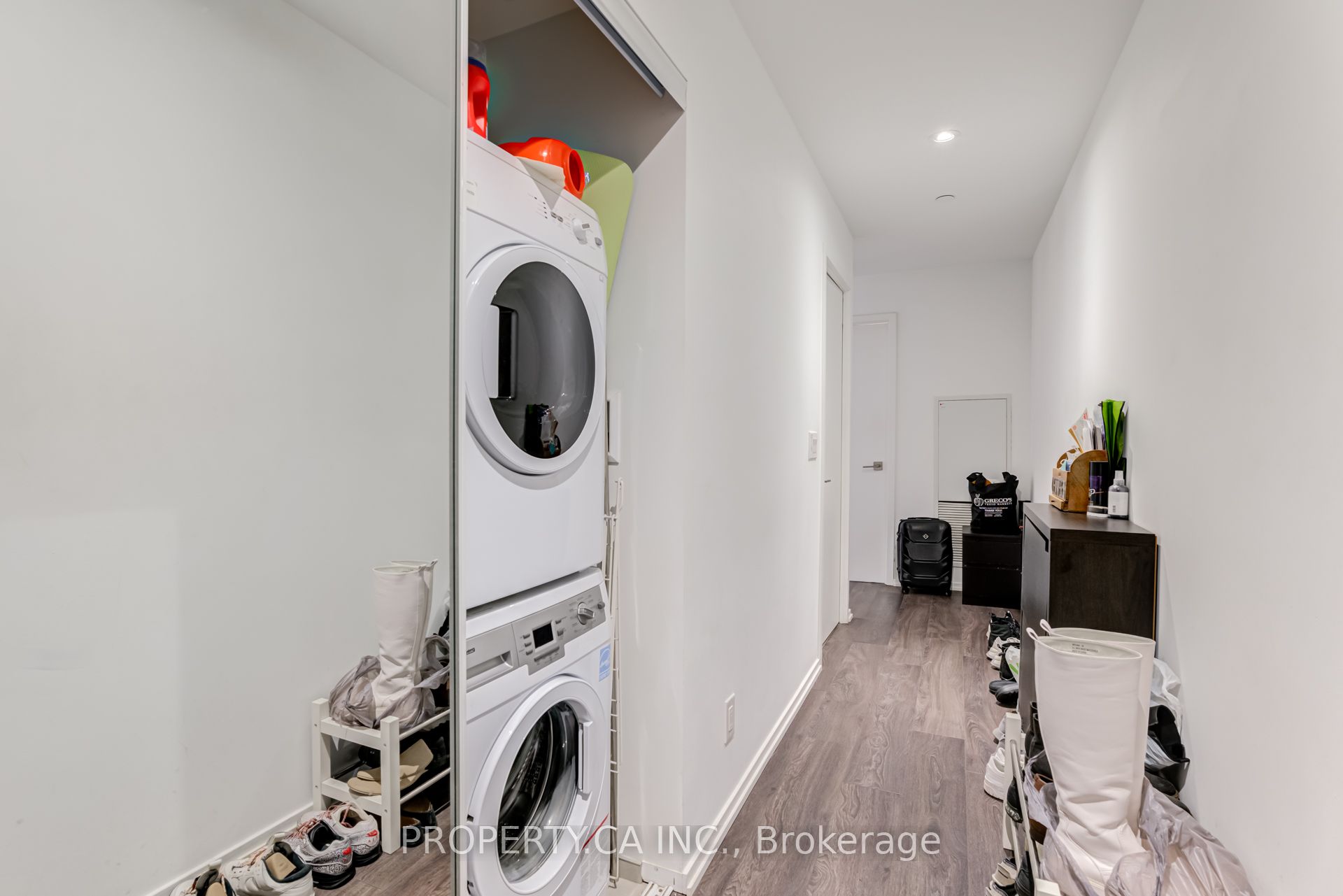 70 Temperance Street 1511 Property Photo 15