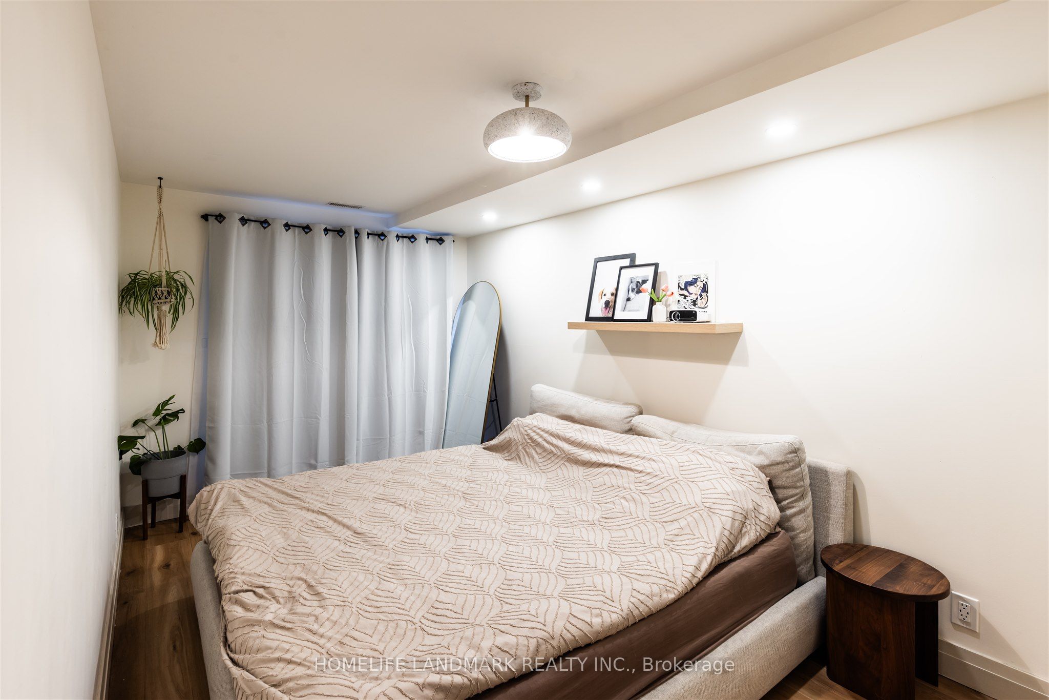 #201 - 9 Greenbriar Road Property Photo 13