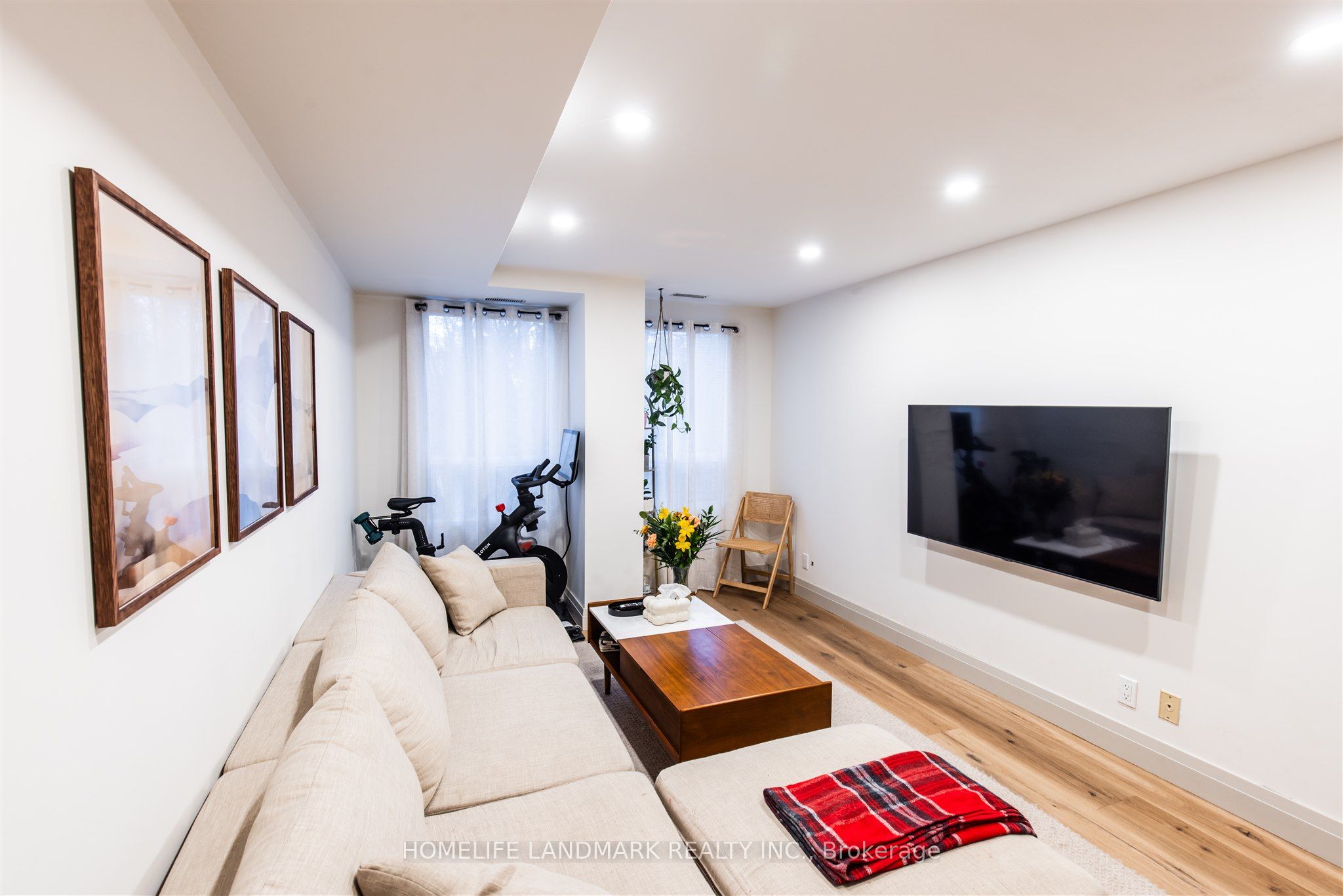 #201 - 9 Greenbriar Road Property Photo 17