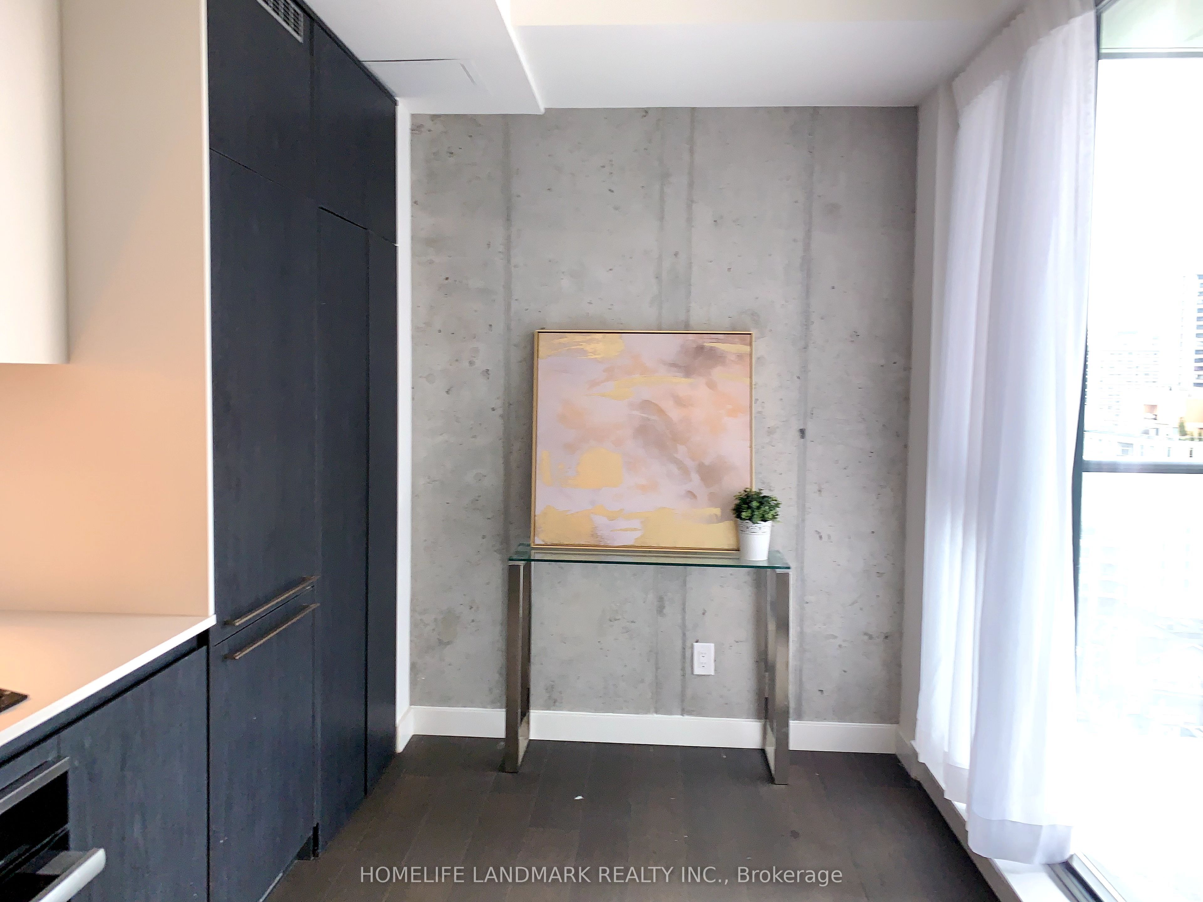 81 Wellesley Street E 1304 Property Photo 6