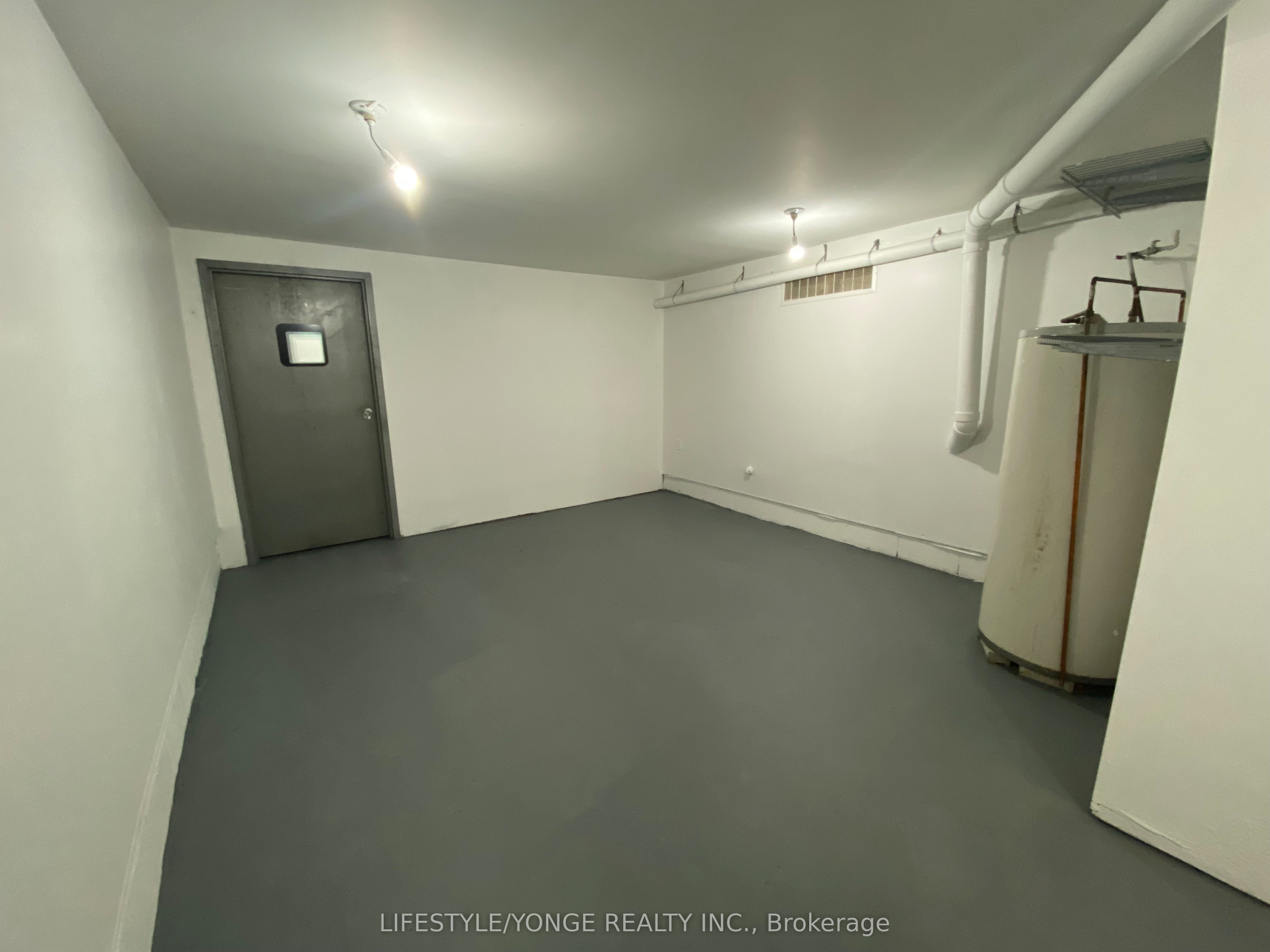 #lower Level - 609 Queen Street Property Photo 11