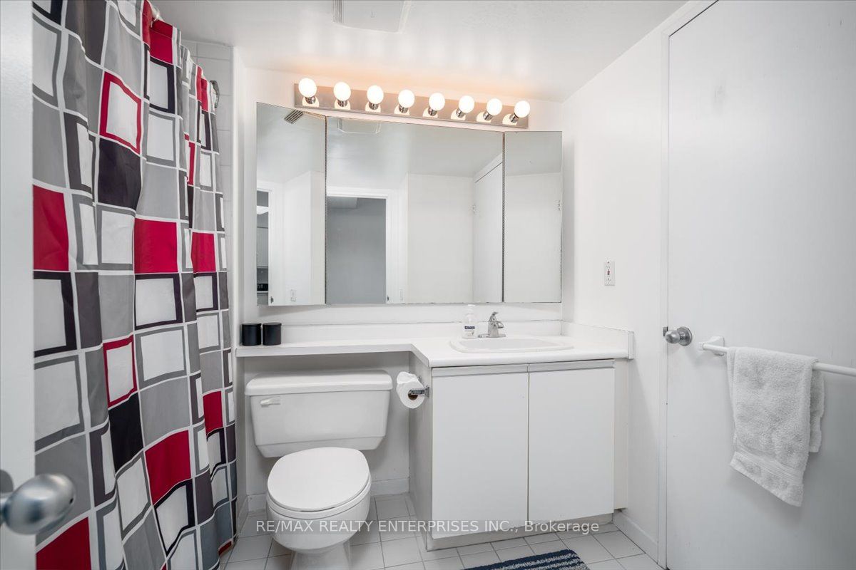 21 Overlea Boulevard 506 Property Photo 16