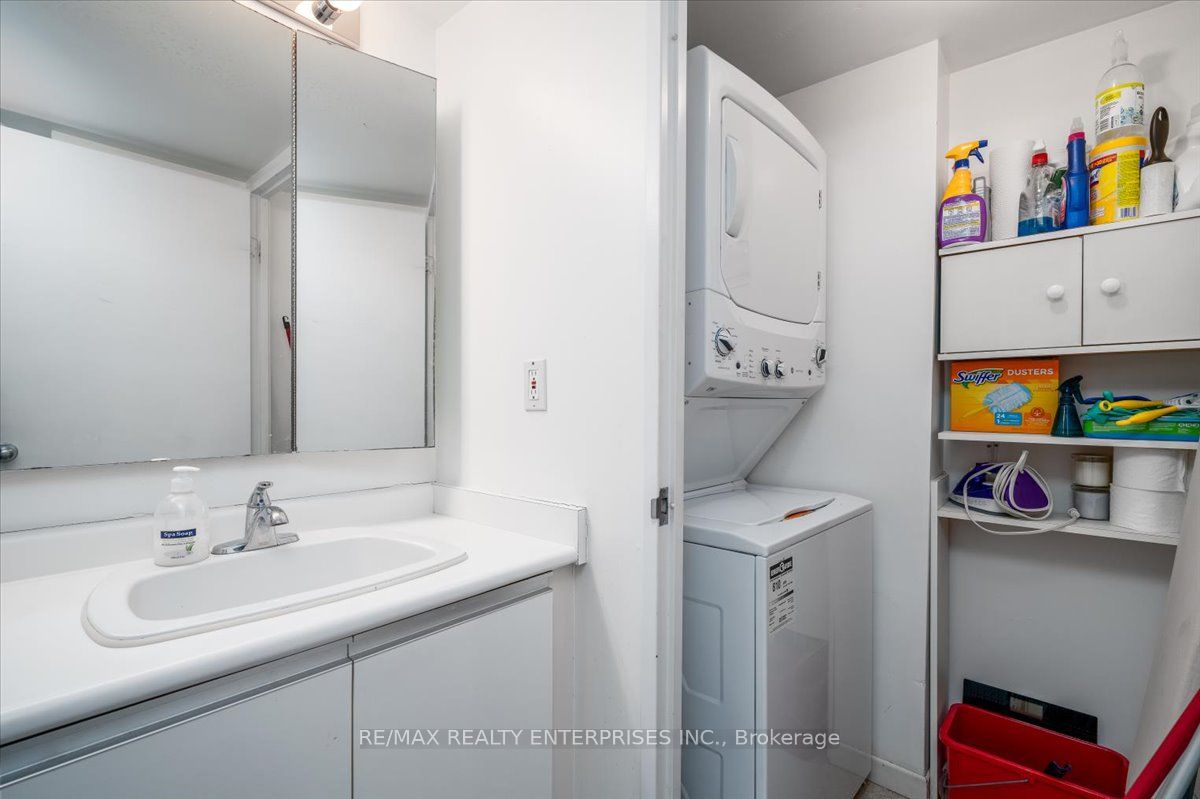21 Overlea Boulevard 506 Property Photo 18