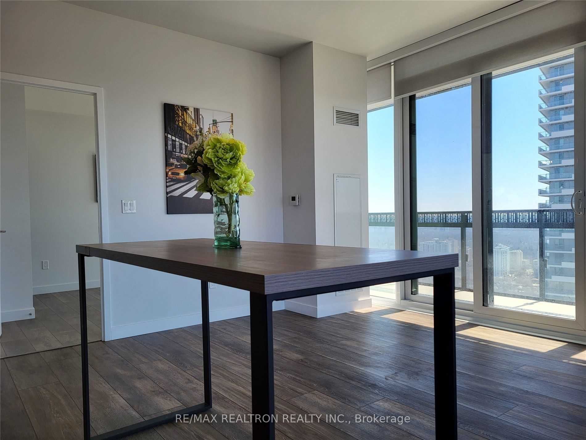 8 Eglinton Avenue E 4002 Property Photo 6