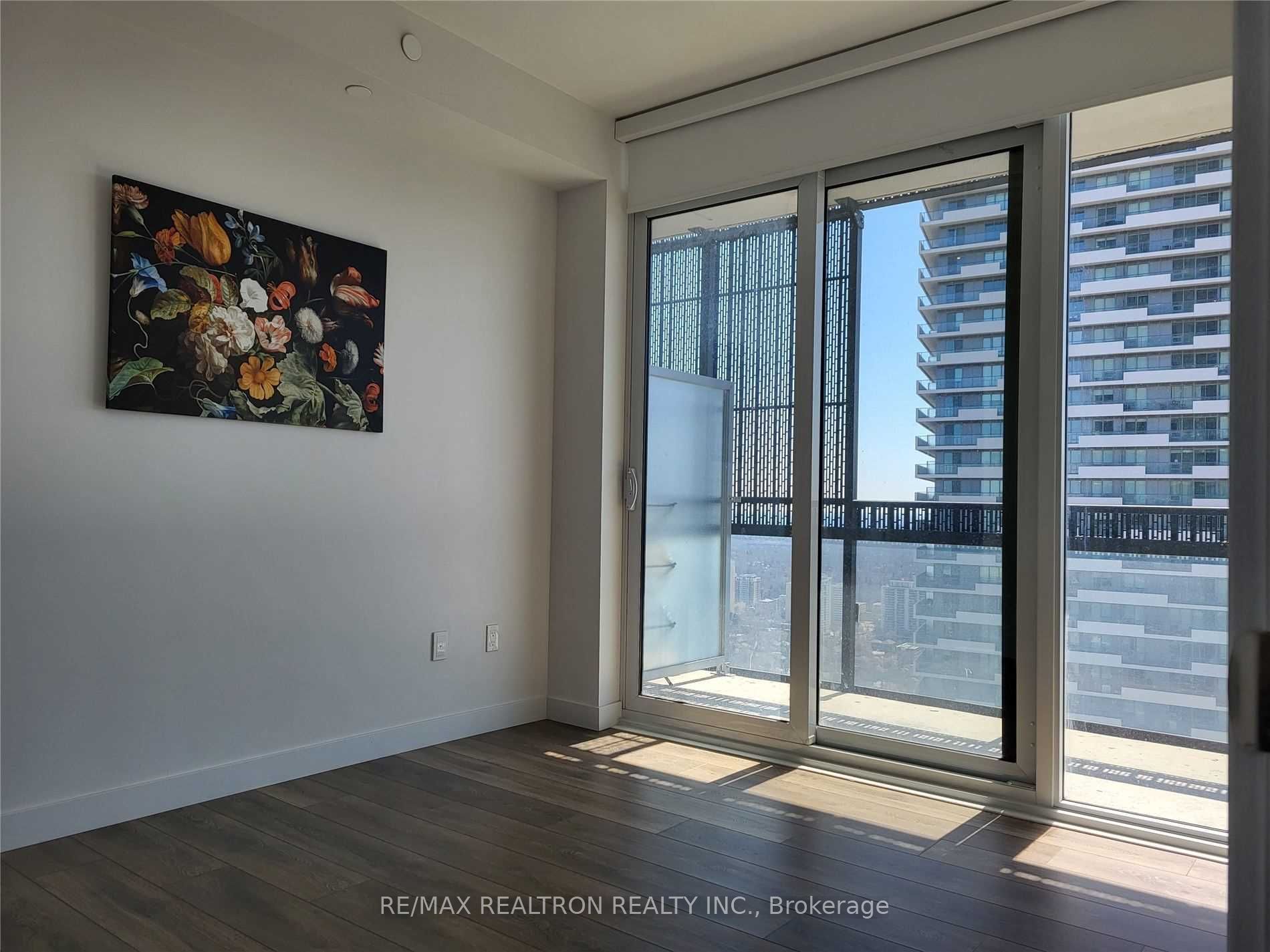 8 Eglinton Avenue E 4002 Property Photo 12