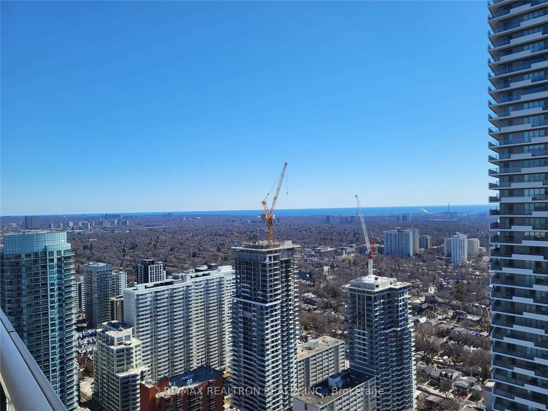 8 Eglinton Avenue E 4002 Property Photo 16