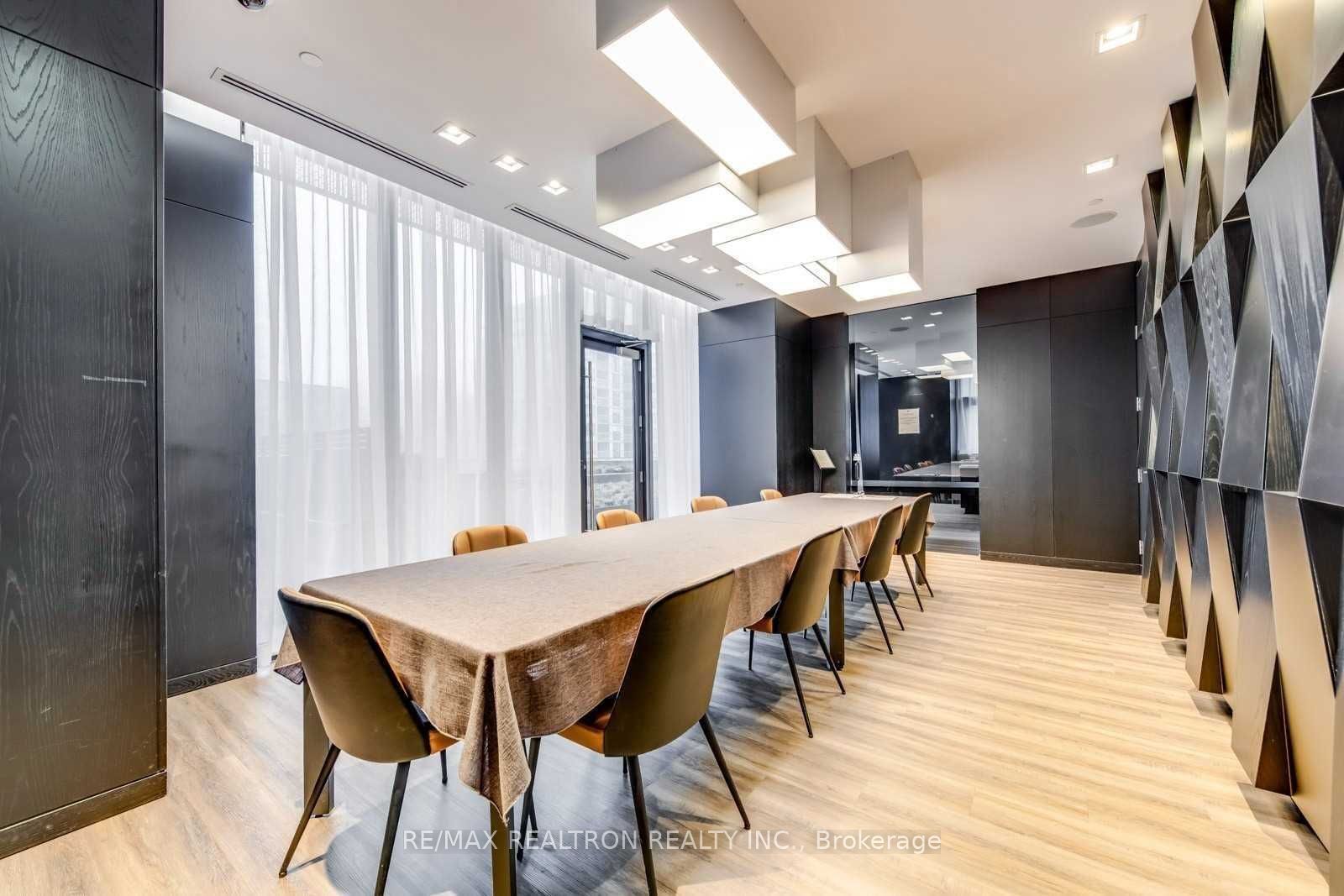 8 Eglinton Avenue E 4002 Property Photo 22