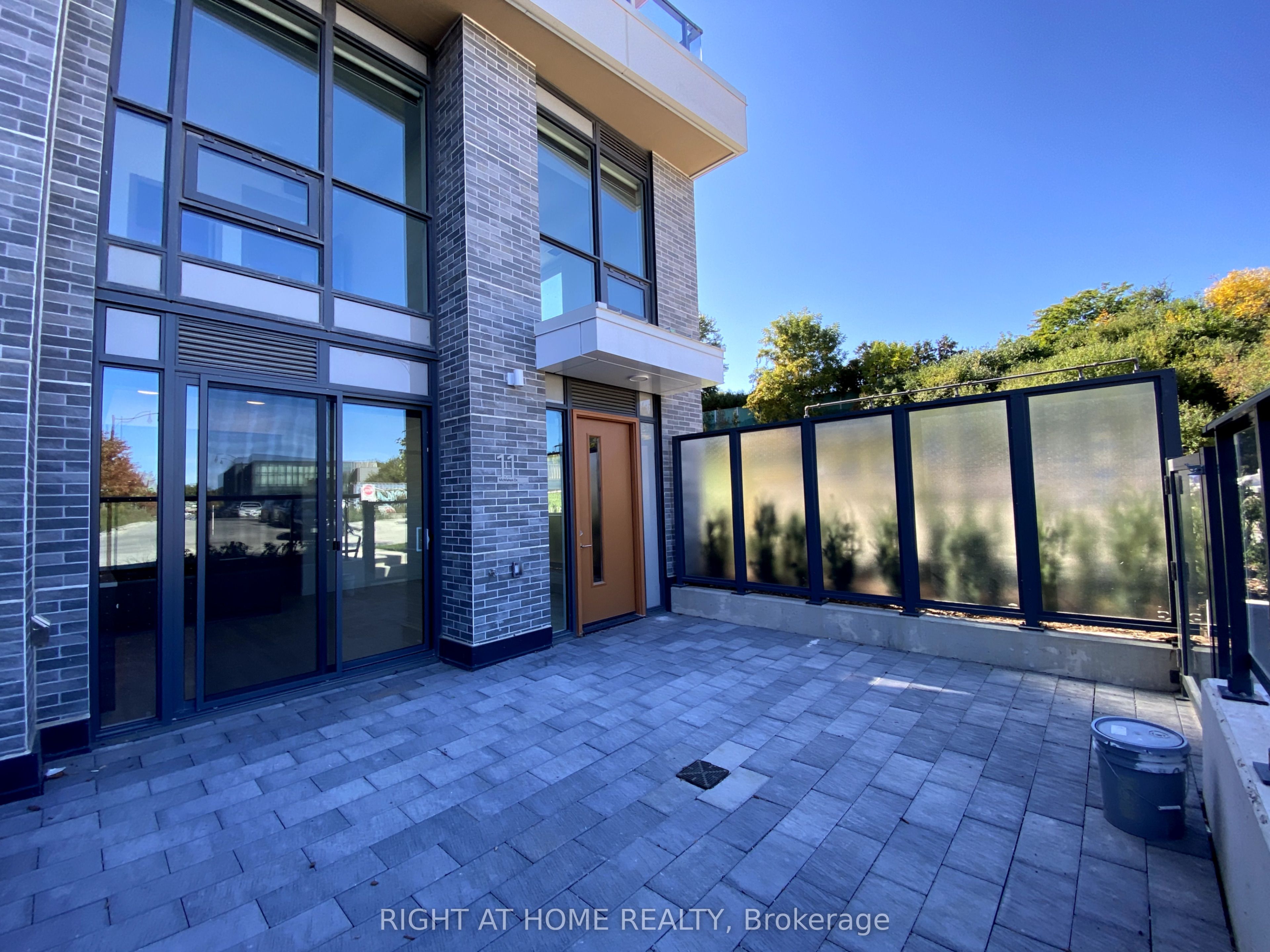 #106 - 11 McMahon Drive Property Photo 1