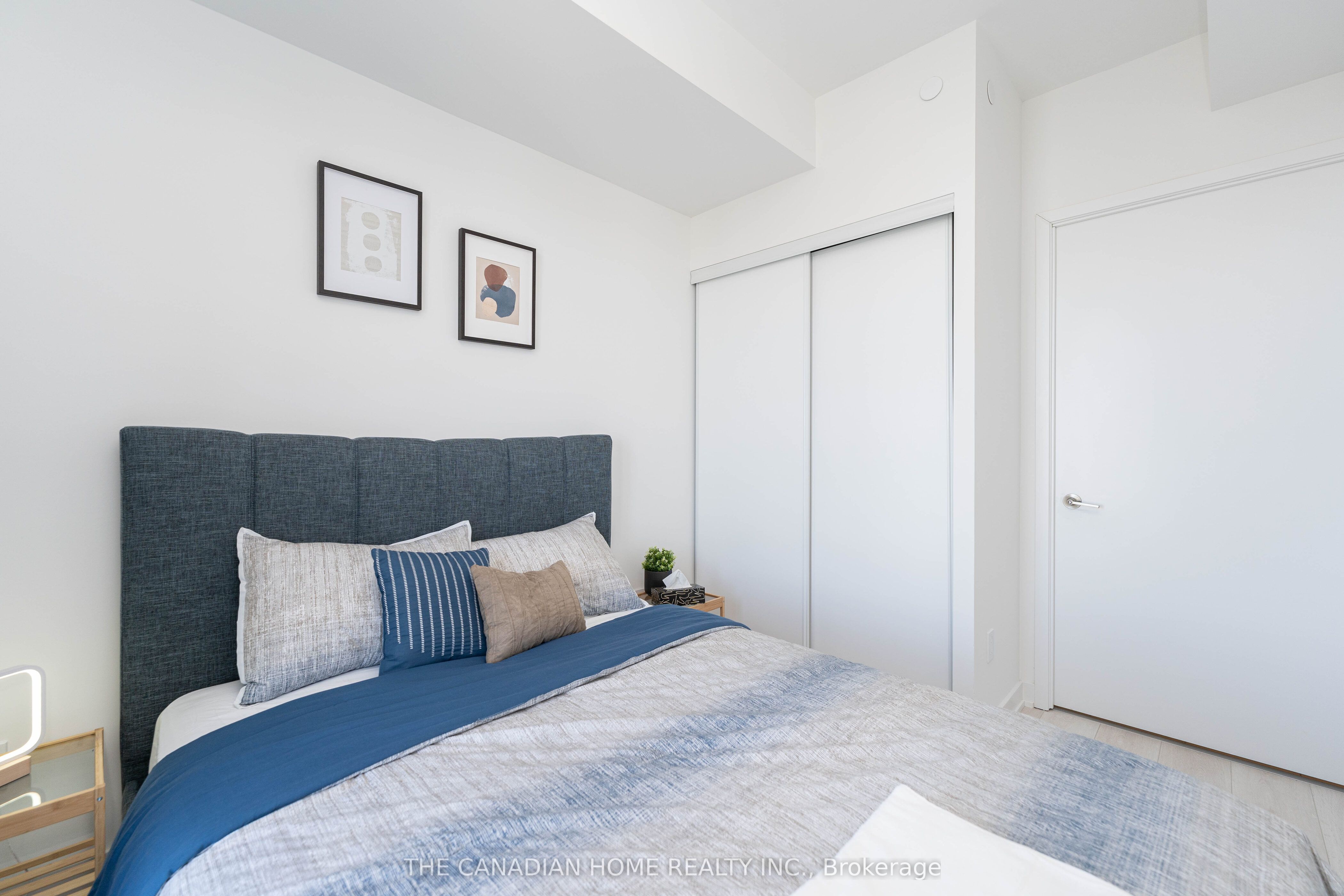 8 Tippett Road 1511 Property Photo 23