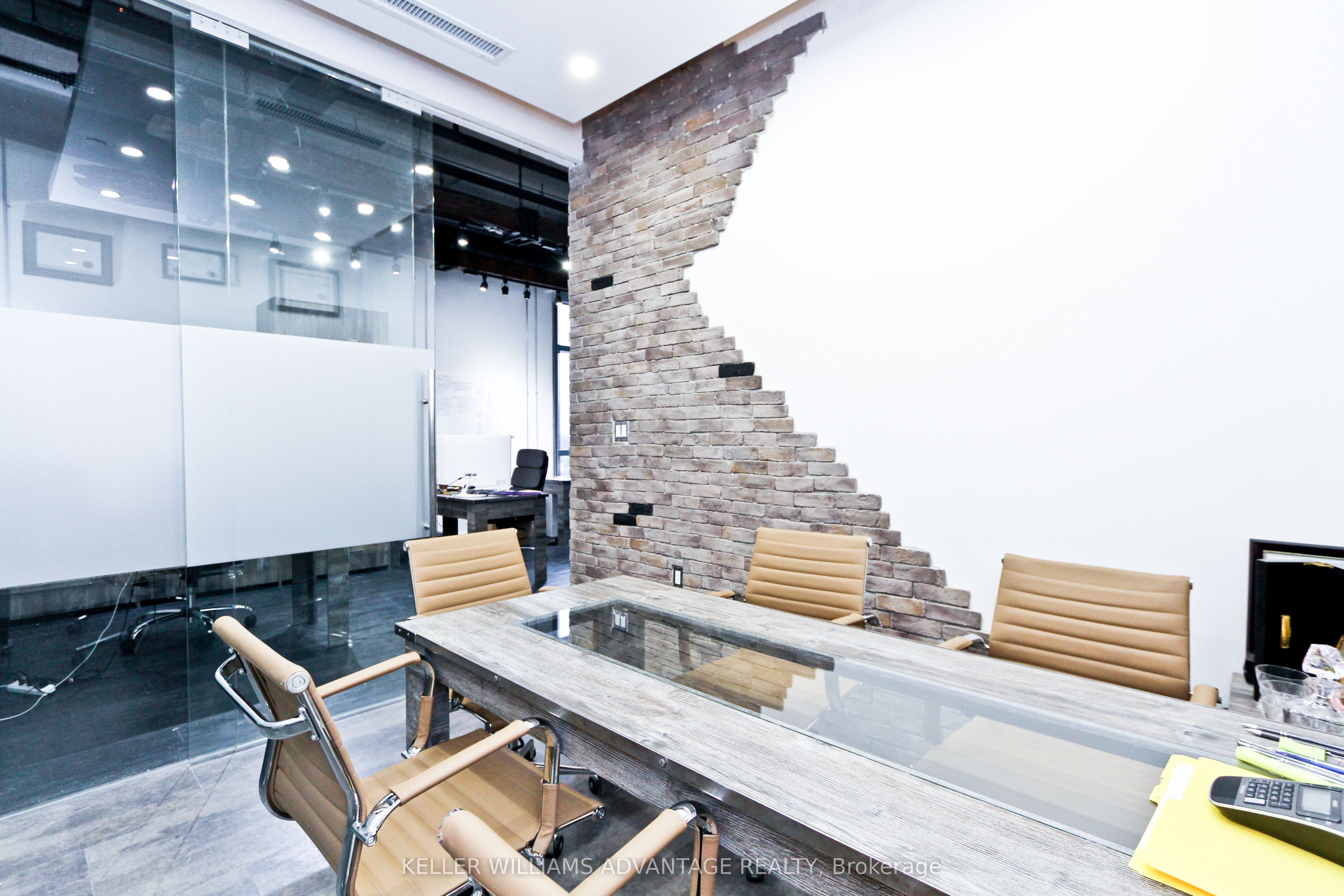 #701 - 4789 Yonge Street Property Photo 4