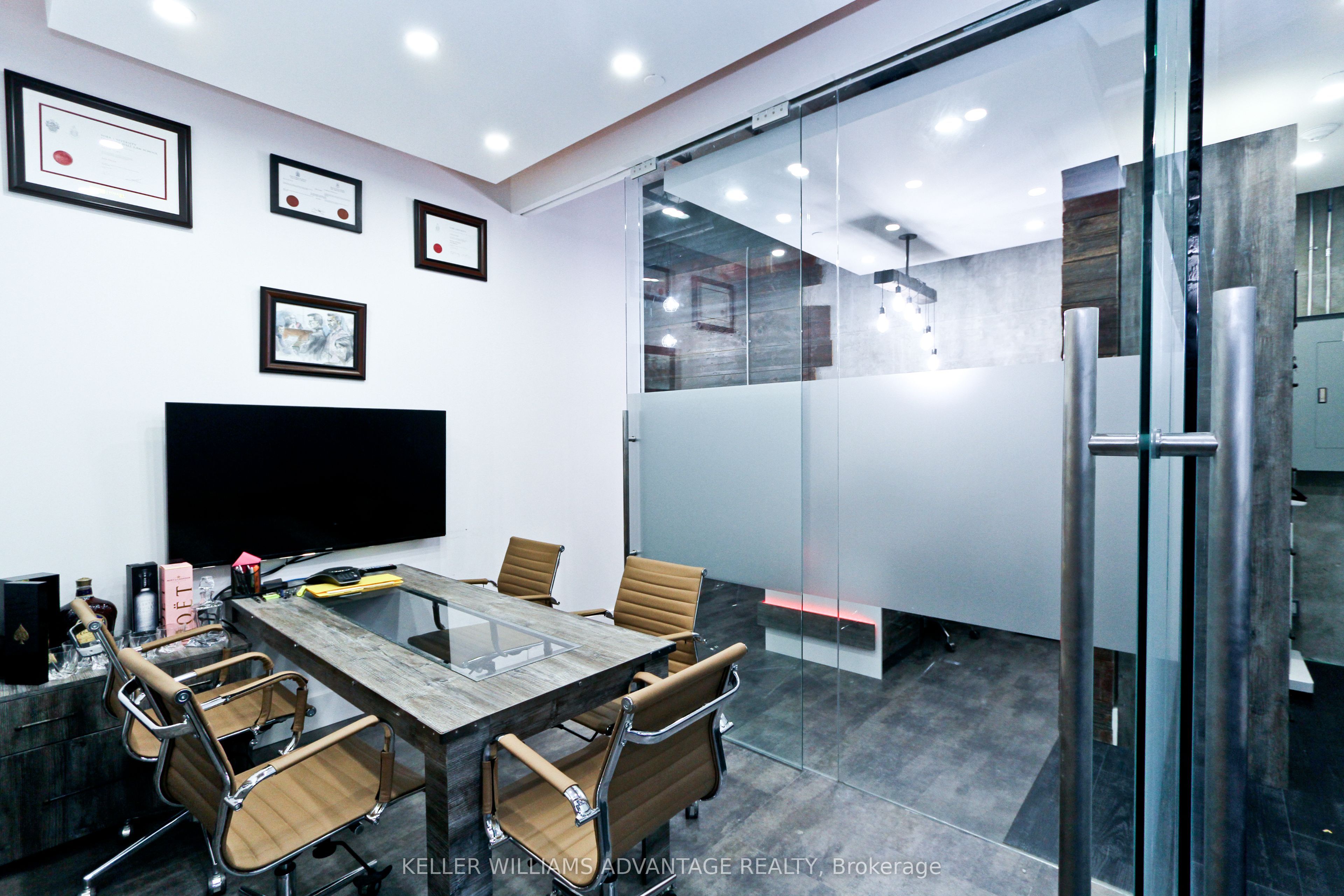#701 - 4789 Yonge Street Property Photo 7