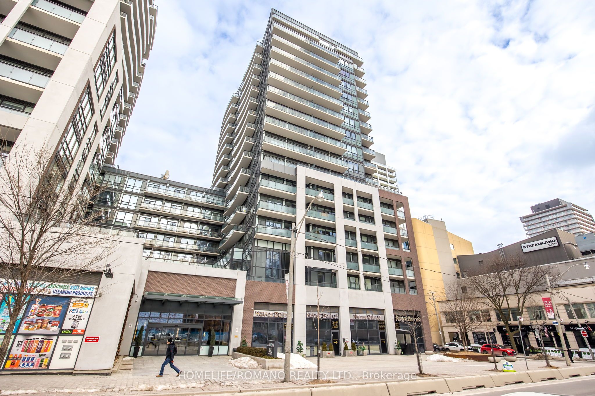 462 Adelaide Street Property Photo 4