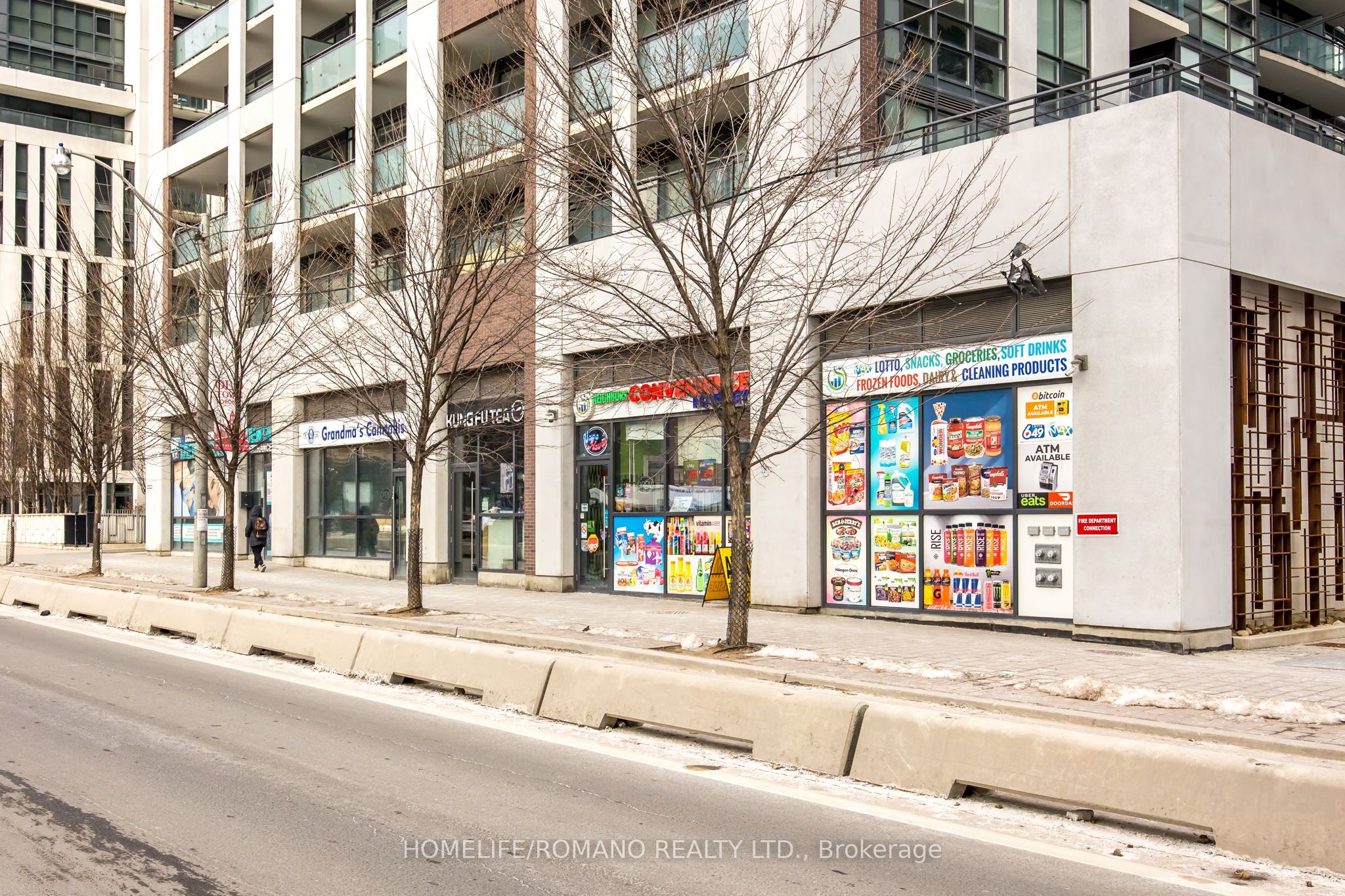 462 Adelaide Street Property Photo 5