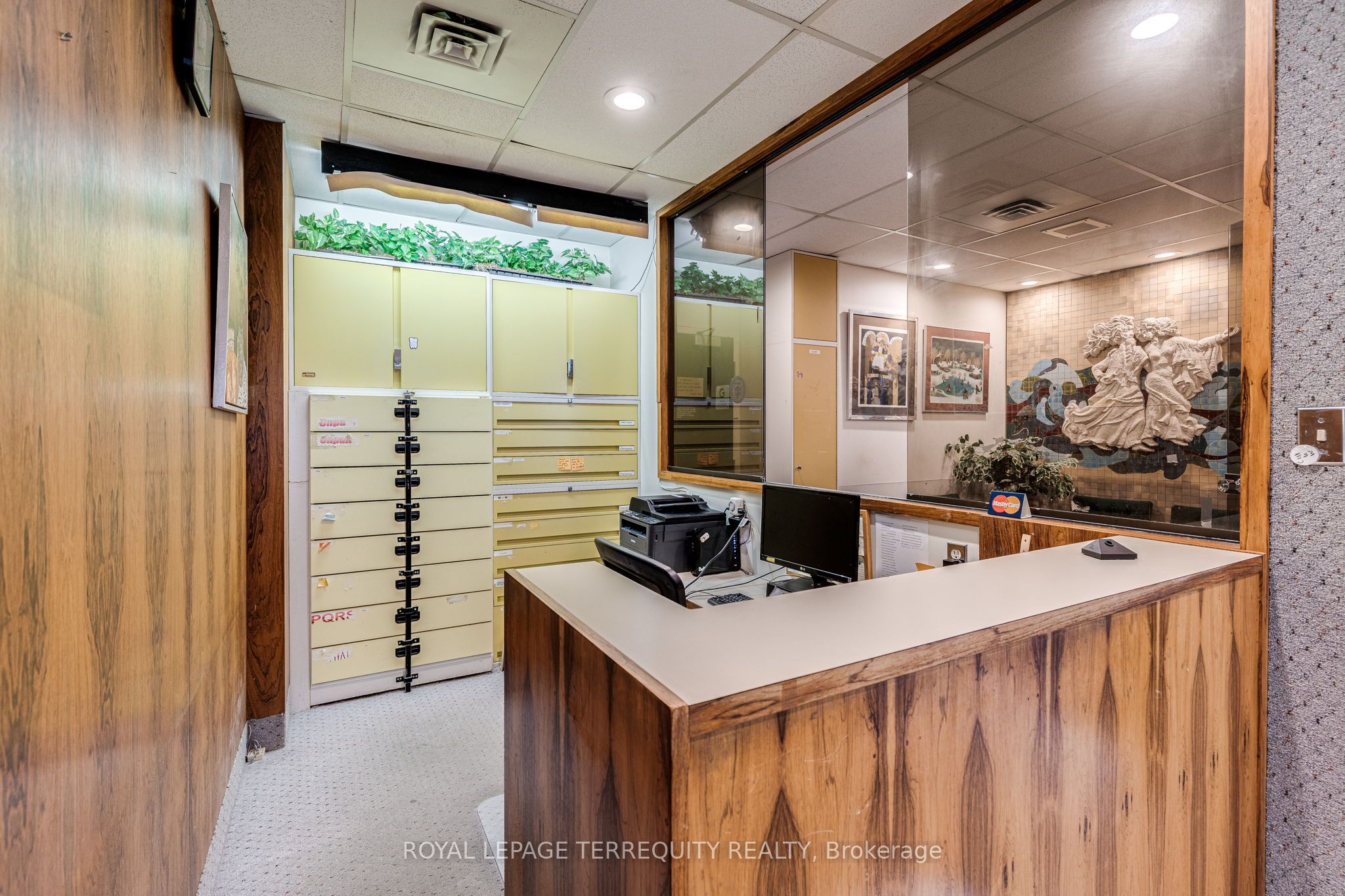 #401 - 600 Sherbourne Street Property Photo 4