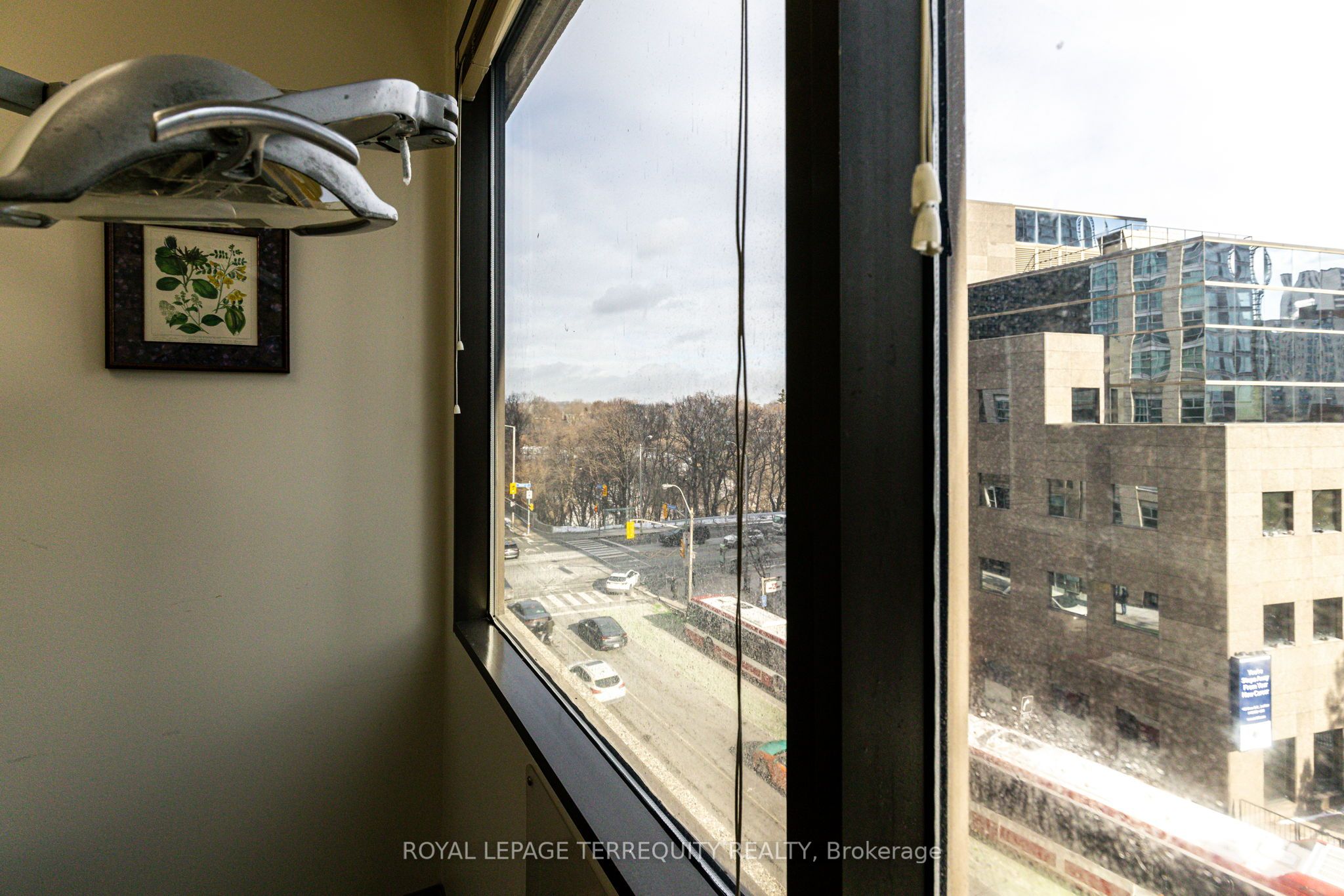 #401 - 600 Sherbourne Street Property Photo 19