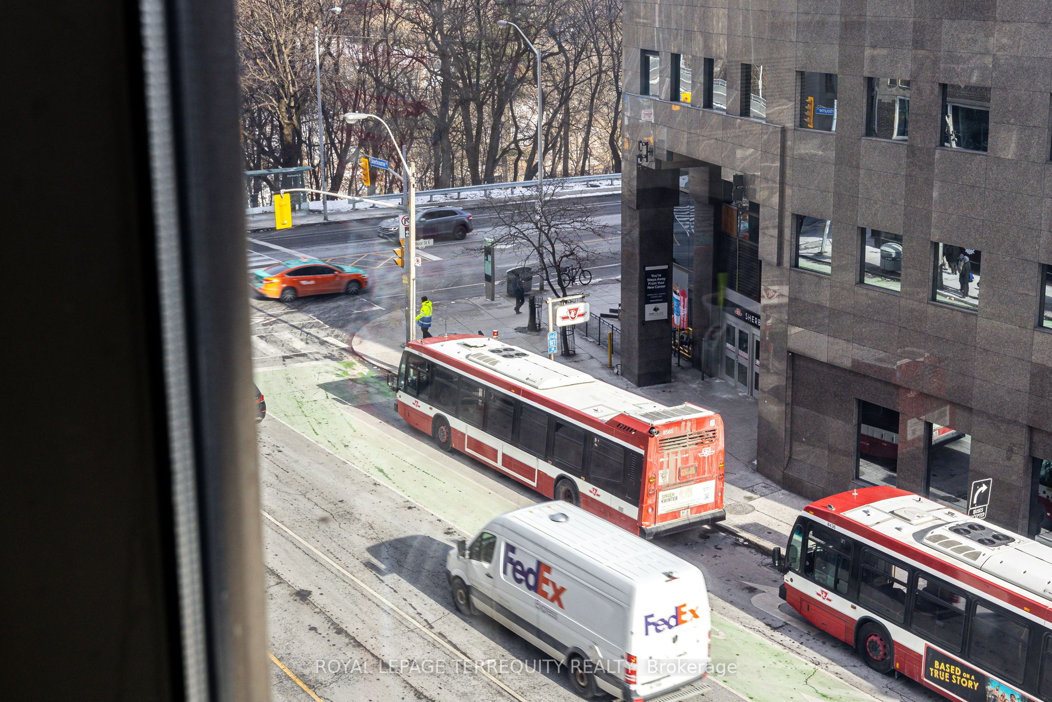 #401 - 600 Sherbourne Street Property Photo 20