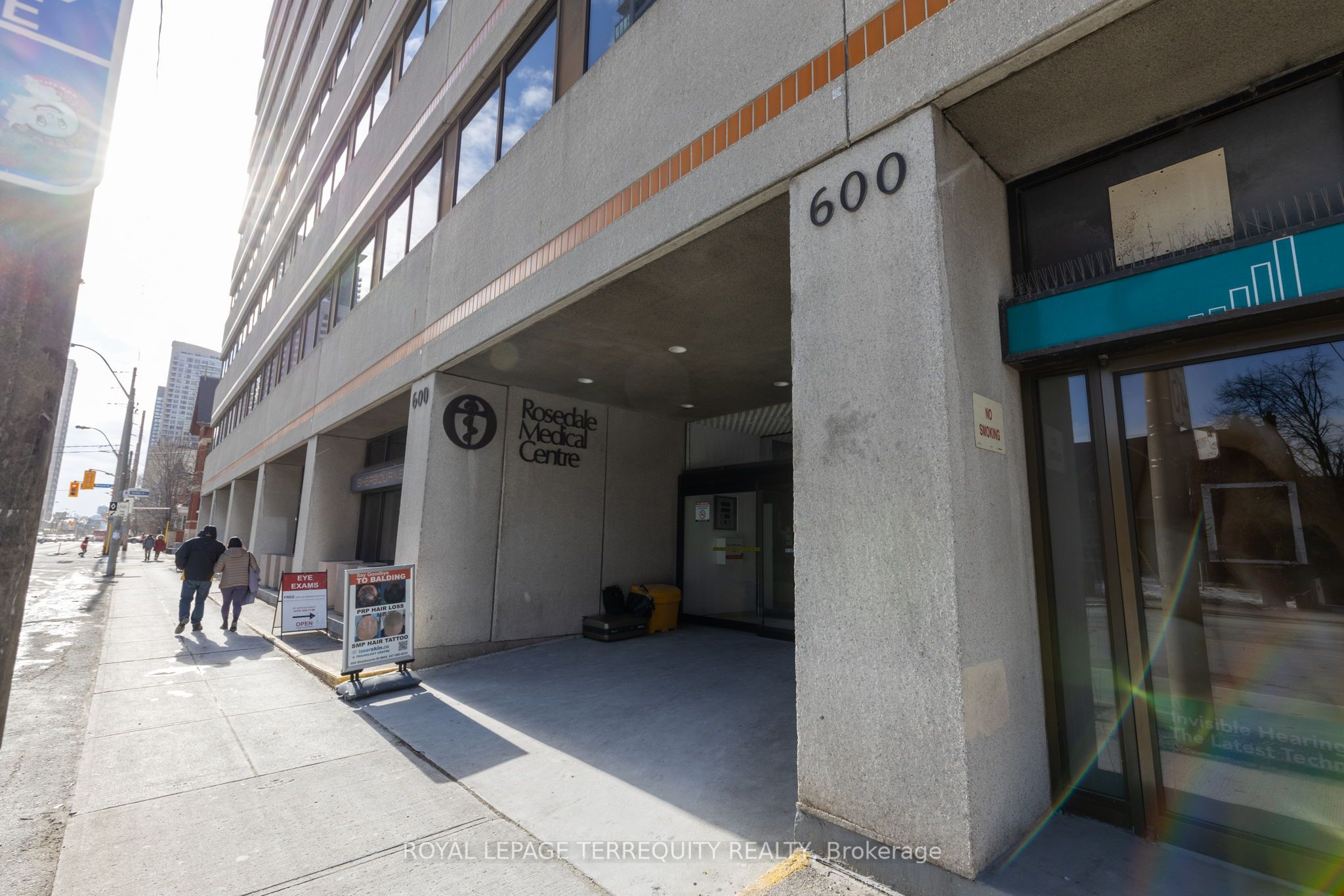 #401 - 600 Sherbourne Street Property Photo 23