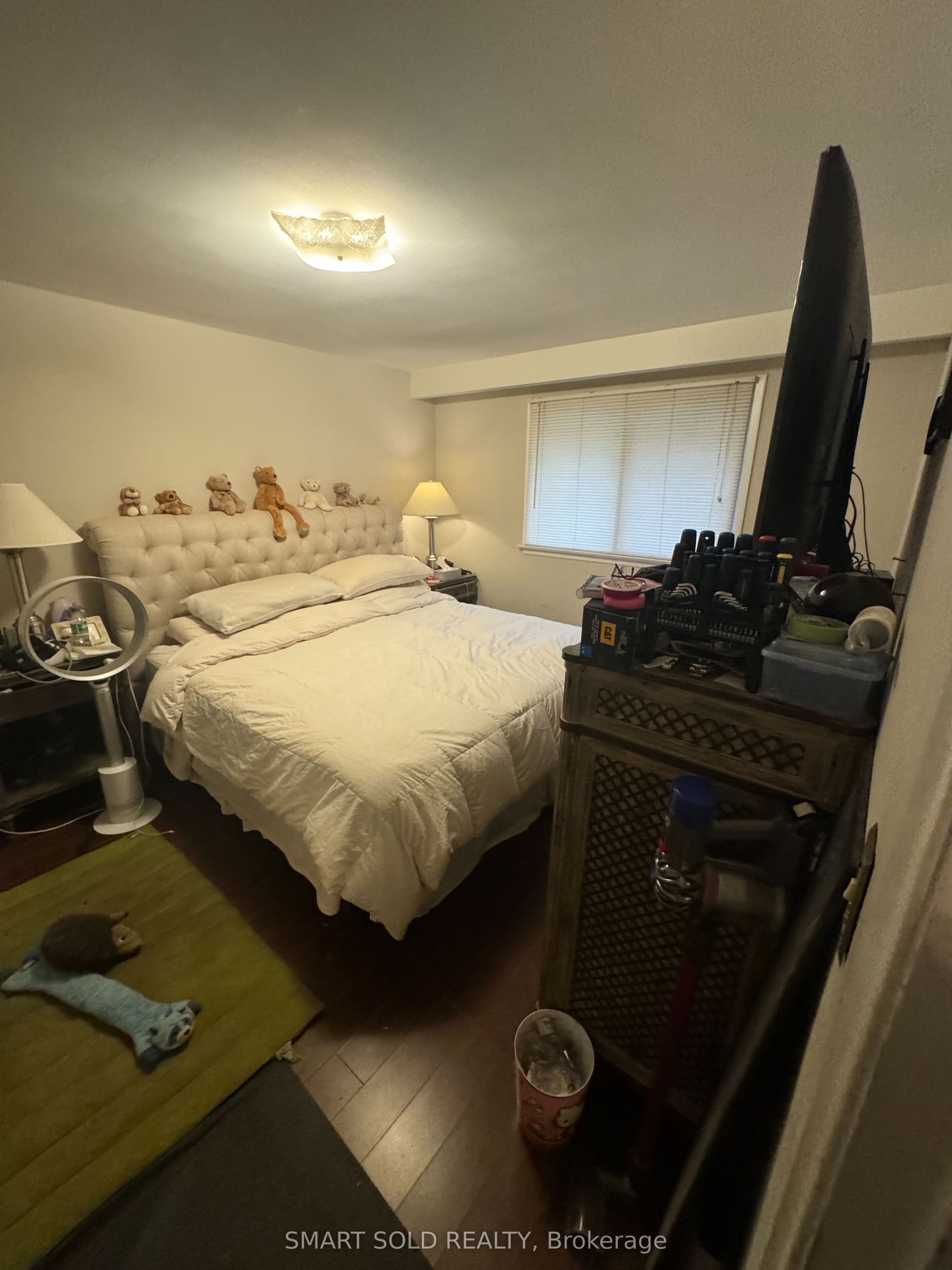 482 Ruth Avenue N Property Photo 16