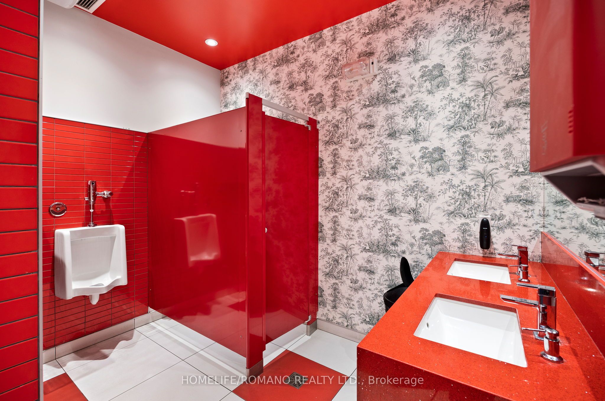 462 Adelaide Street Property Photo 21