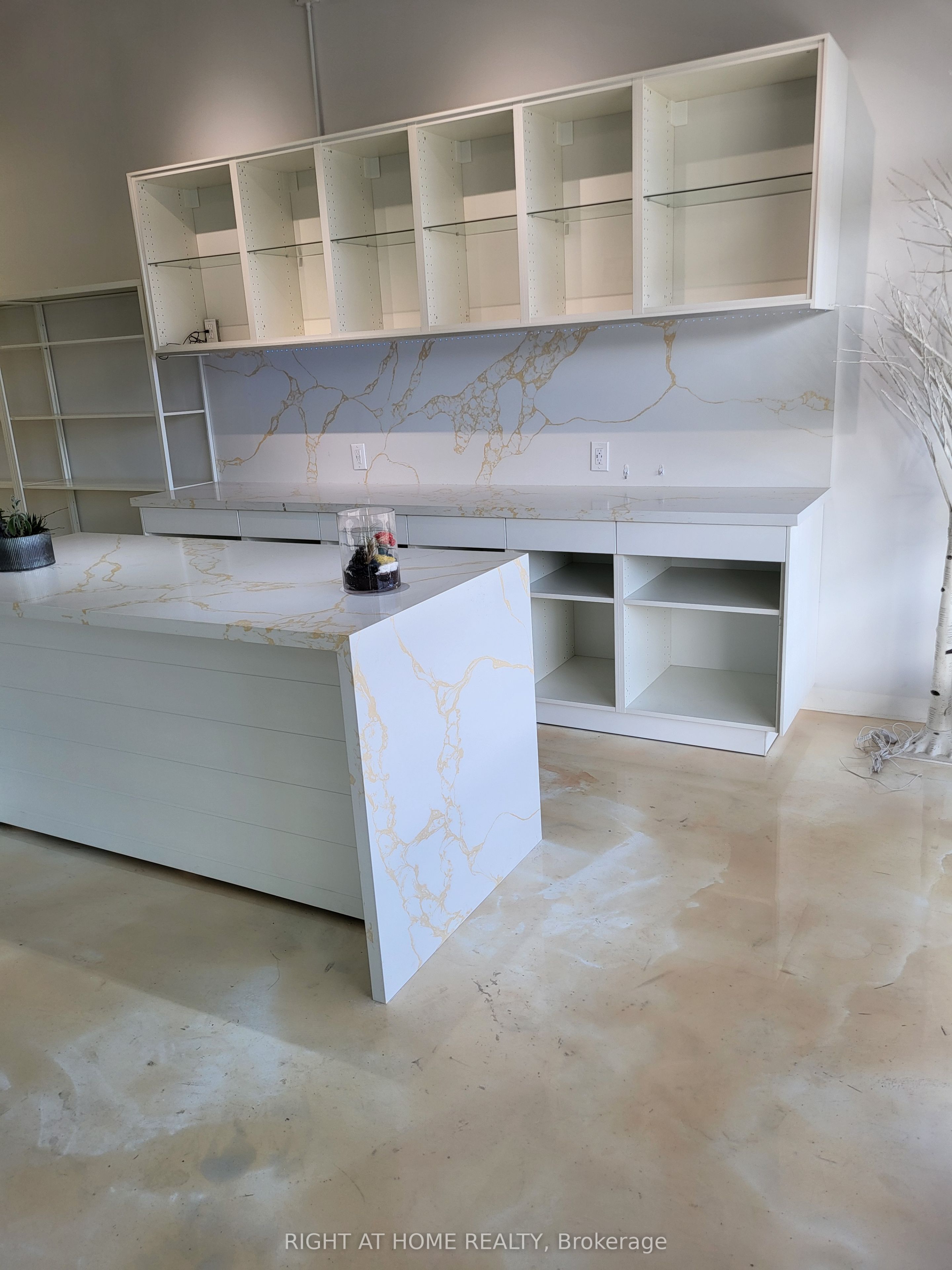 #116 - 52 Scarsdale Road Property Photo 1