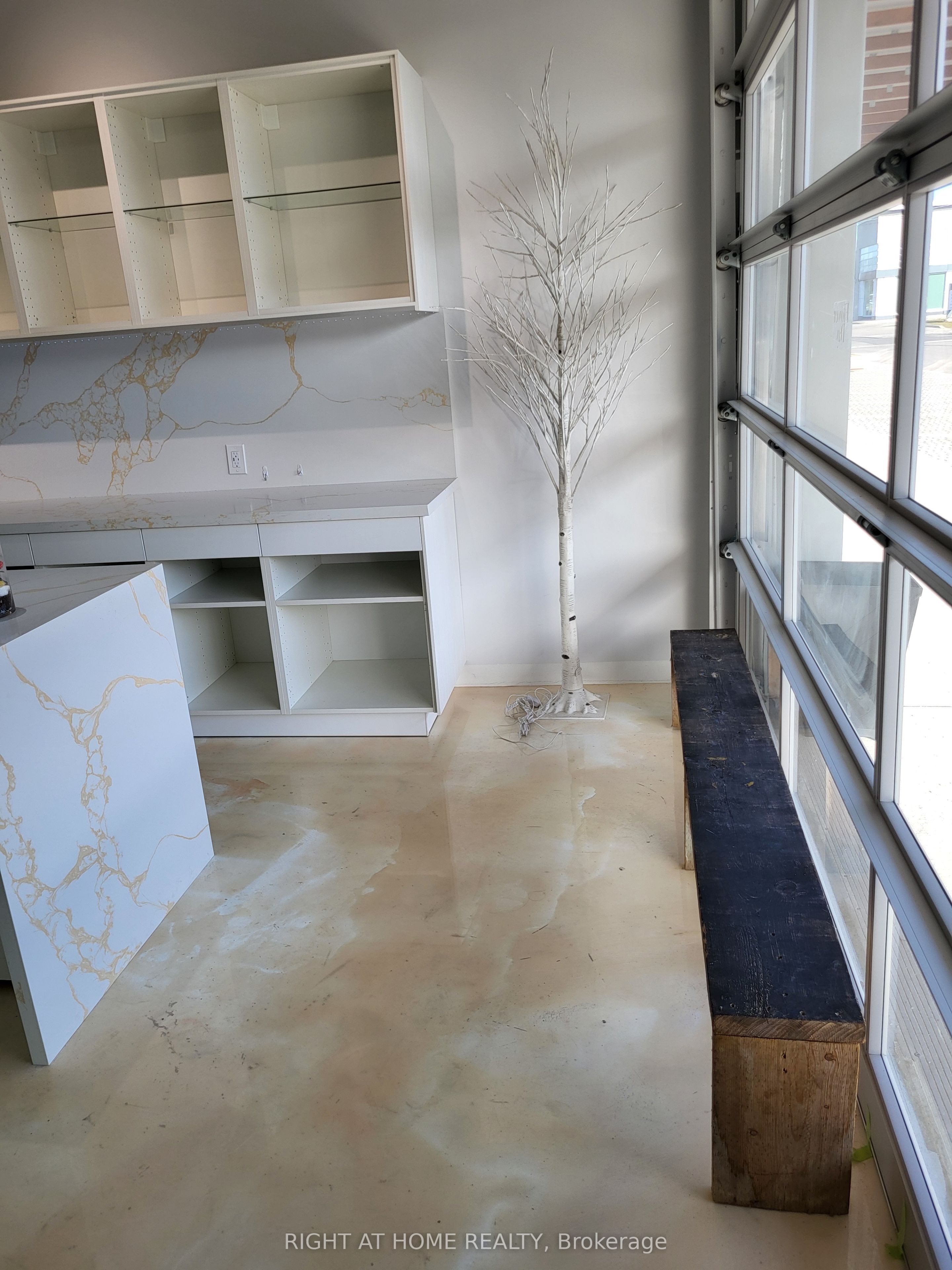 #116 - 52 Scarsdale Road Property Photo 6