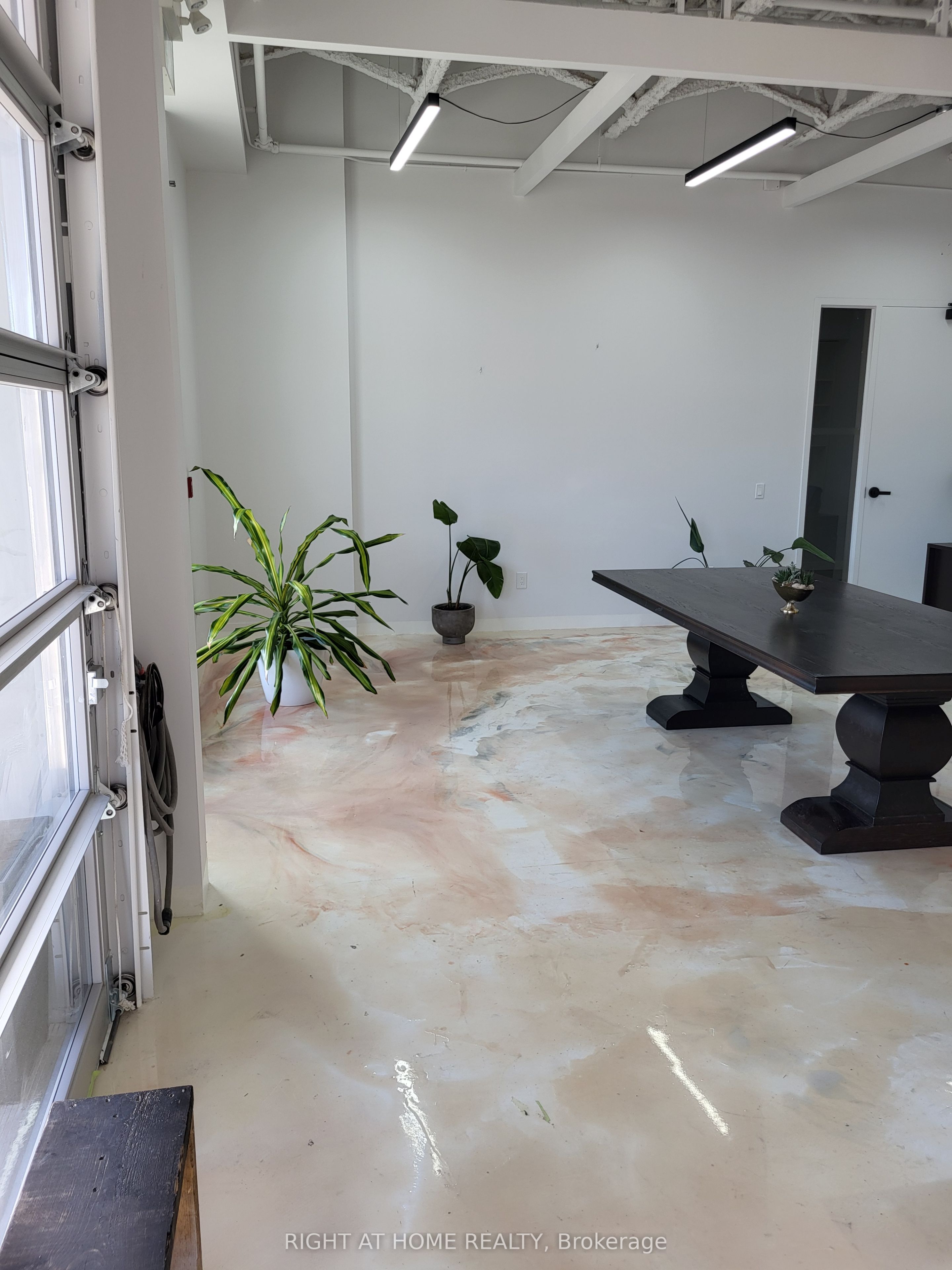 #116 - 52 Scarsdale Road Property Photo 10