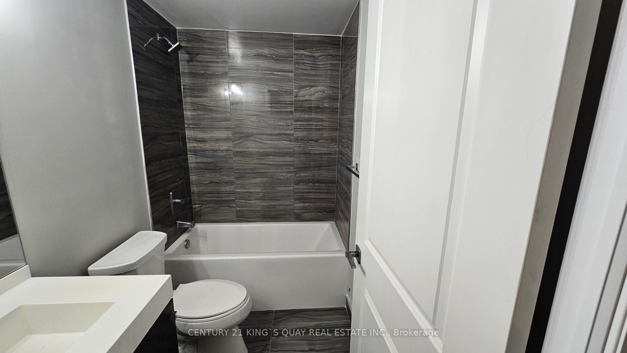 251 Jarvis Street 1703 Property Photo 12